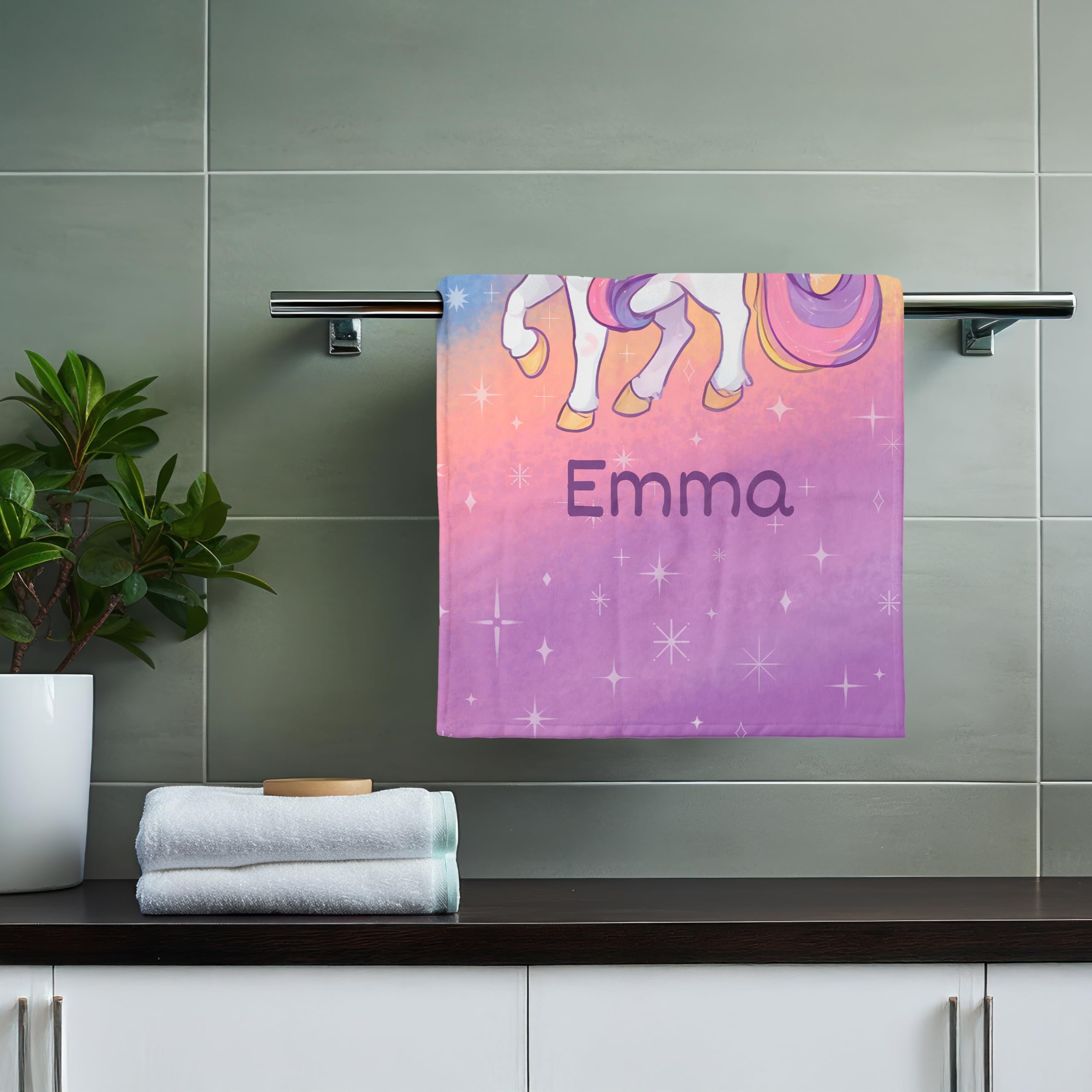 True Statements Handtuch mit Namen „Einhorn“ – EIN einzigartiges, bedrucktes Handtuch als persönliches Geschenk für Kinder, Mädchen und Beste Freundinnen! (Pastel Einhorn, 70 x 140 cm)