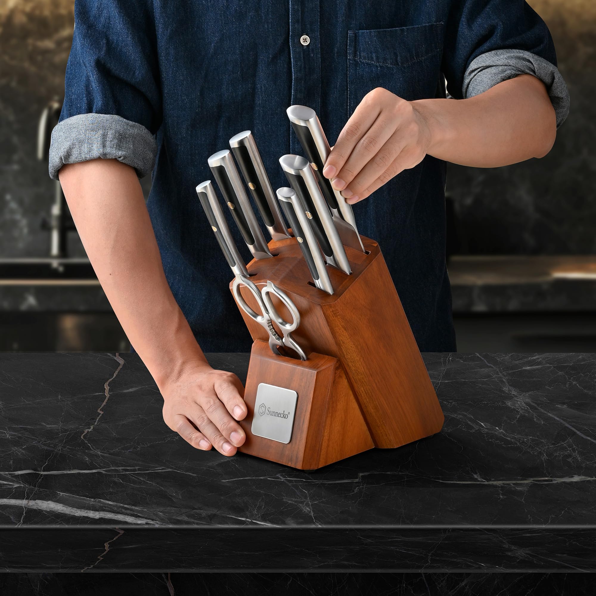Sunnecko Messerblock set 8 teilig Block Messerset | Küchenmesserset mit Kohlenstoffgehalt Edelstahl, für die Küche mit Holzblock - Kochmesser set mit ergonomischem Griff