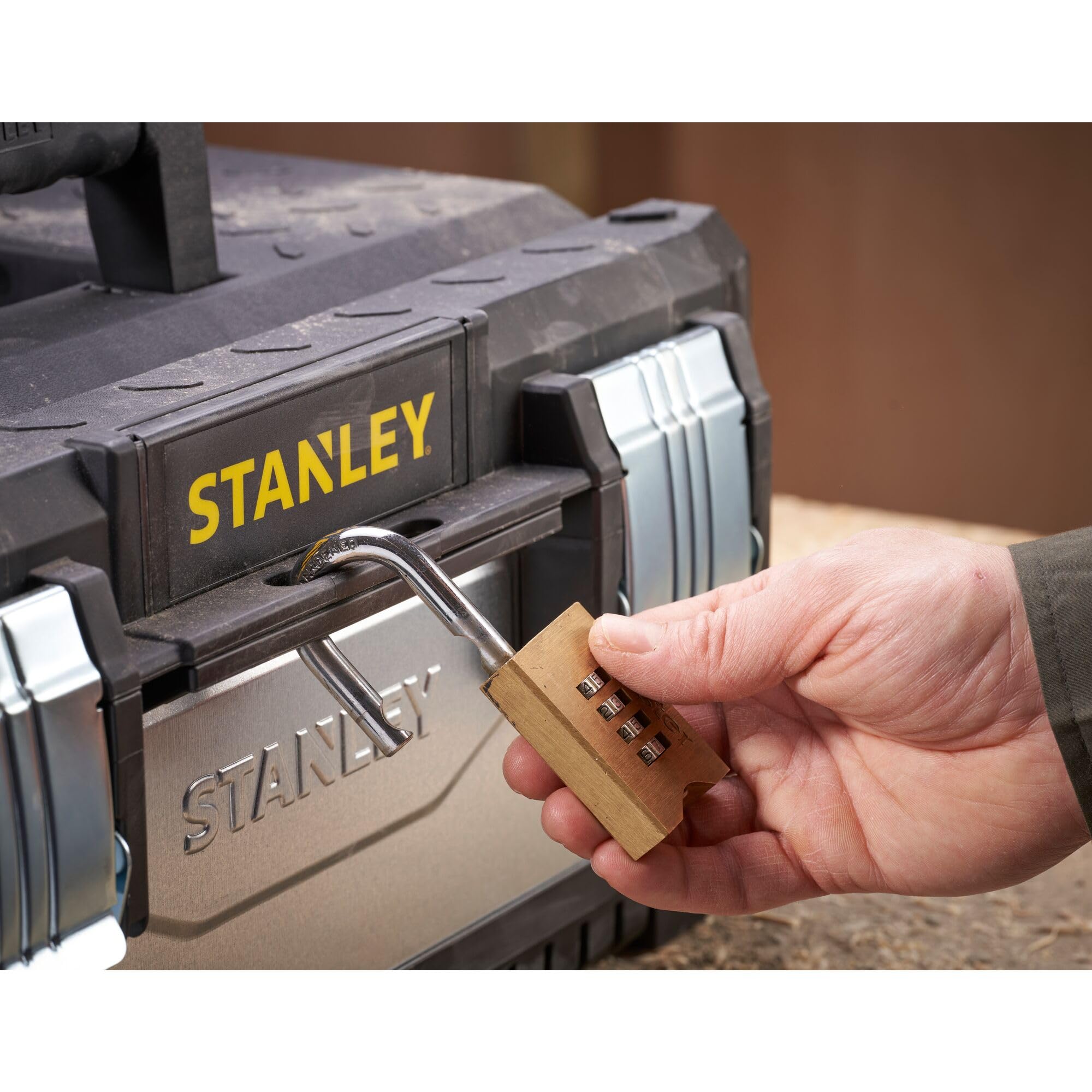 STANLEY Boite a outils bimatiere vide