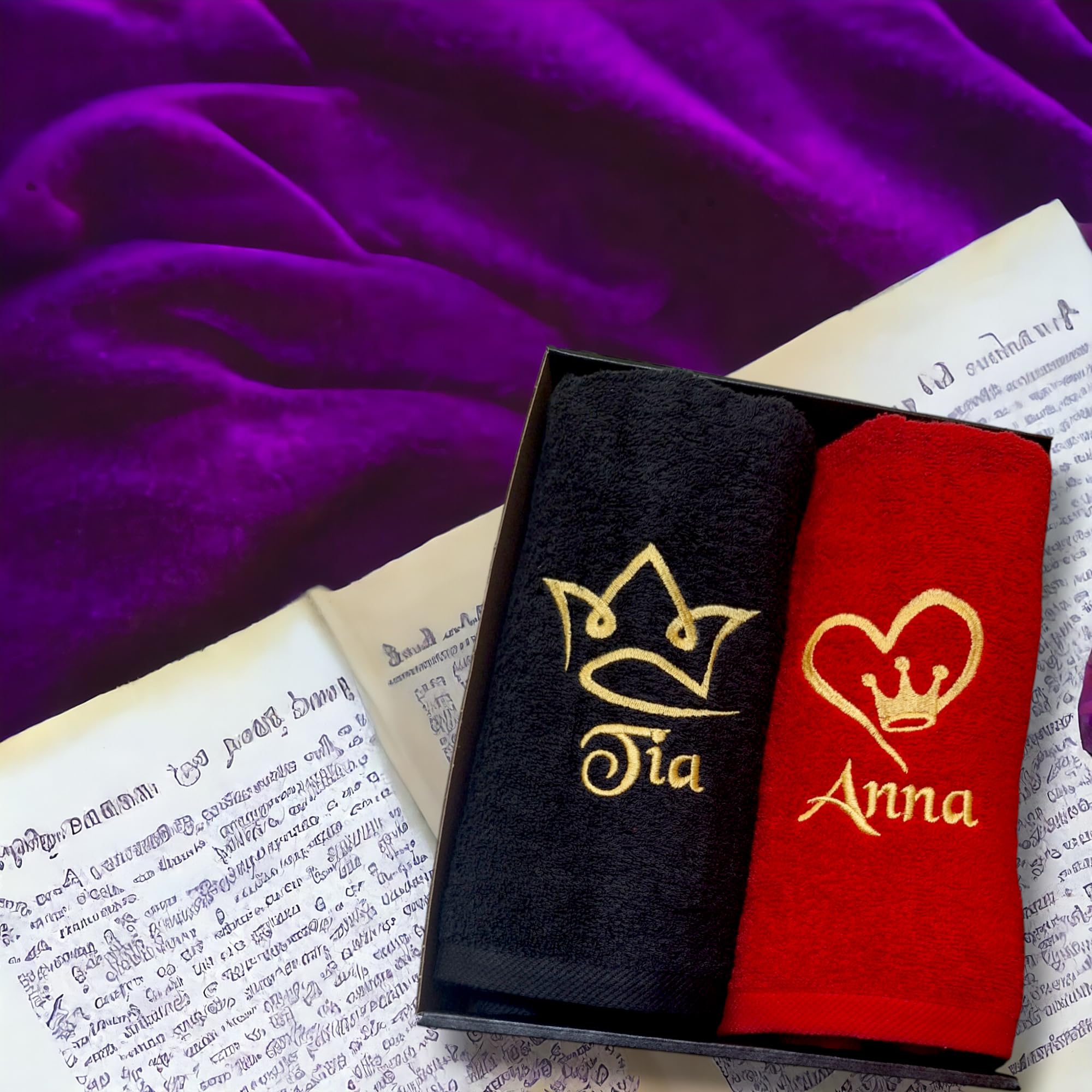 Set 4 asciugamani con ricamo King & Queen. Idea regalo per coppia, regalo sposi Vari colori (Multicolore, Re e Regina)