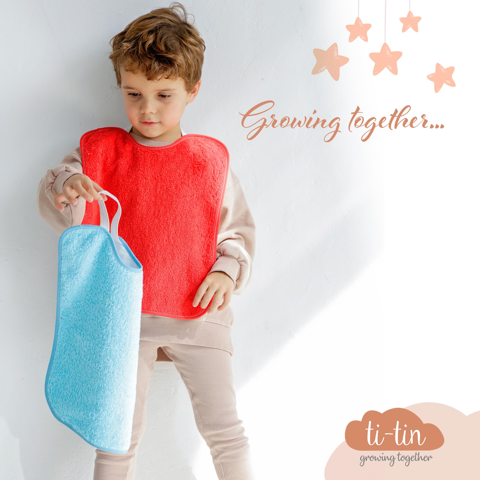 Ti TIN| Lot de 4 Bavoirs Éponges Imperméables| 33x36 cm | 90% Coton 10% polyester - Bavoirs Bébés de plus de 1 an - Fermeture Élastique - Doublure Vinyle - Motif et Couleur unie - 320gr/m²