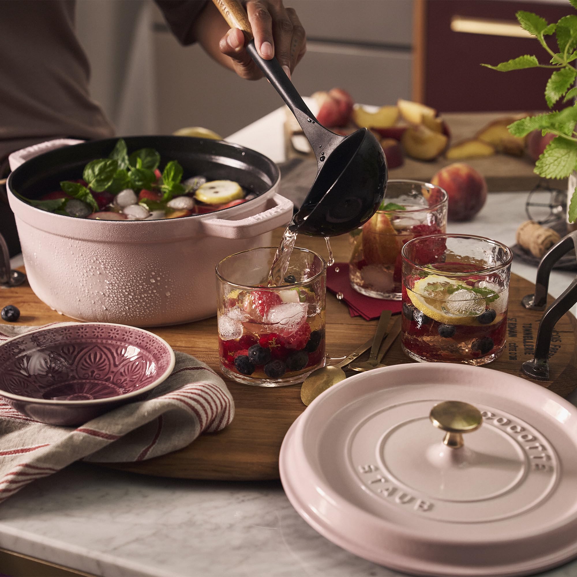Staub Forno olandese rotondo in ghisa, 4 qt, colore: Rosa peonia - Vista 2