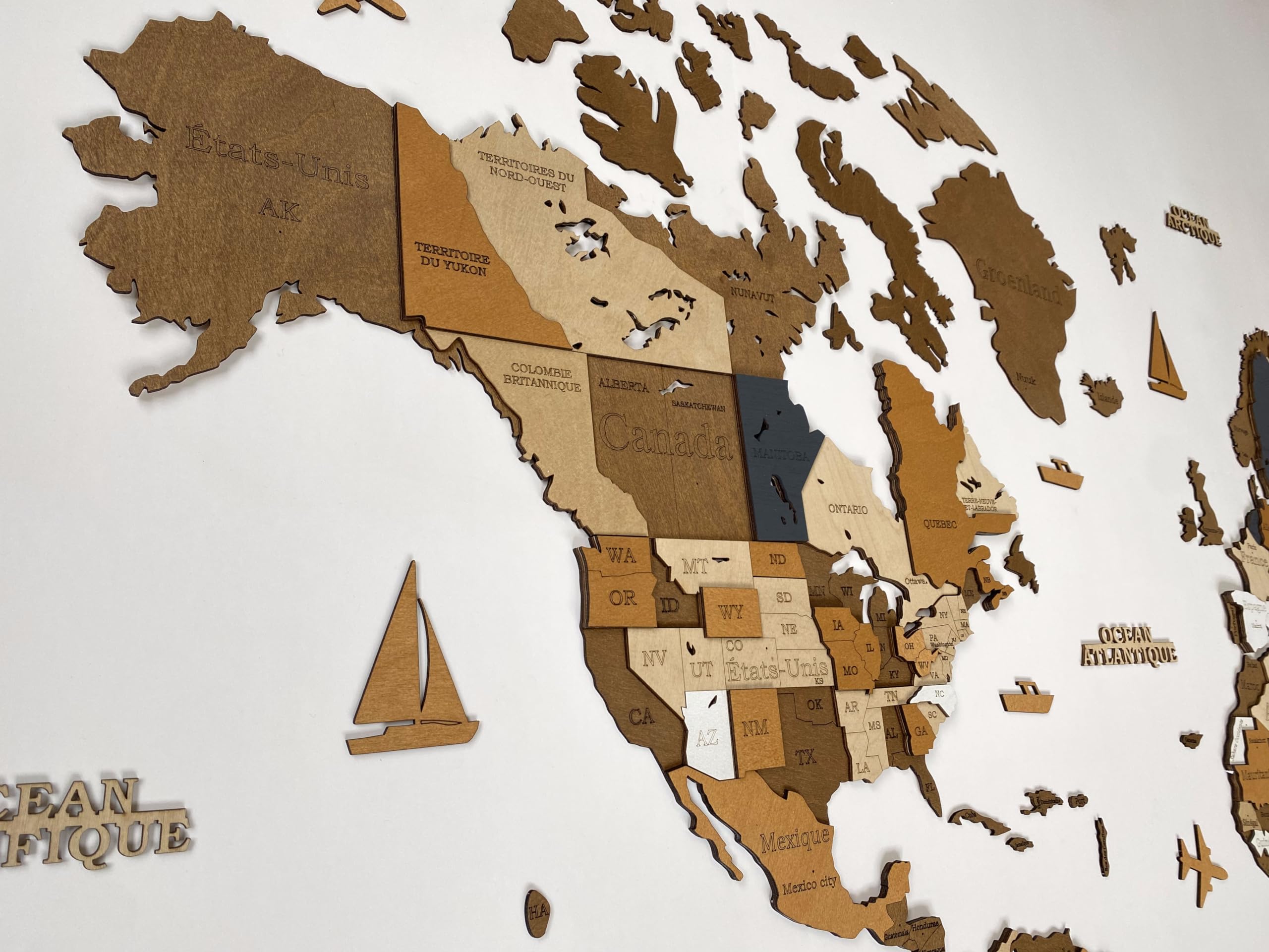 WoodLeo Carte du monde en bois (en français) - Décoration murale 3D - Taille de la carte (M, L, XL) - Art mural pour la maison, la cuisine ou le bureau