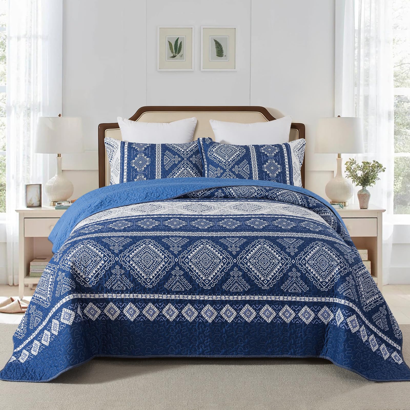 NEWLAKE Quilt Set Queen Size, Bedspread Sets Blue Tribal Geometric, Reversible Quilt Bedding Set Lightweight and Breathable for All Seasons, Soft Quilted Bedspread with 2 Pillow Shams