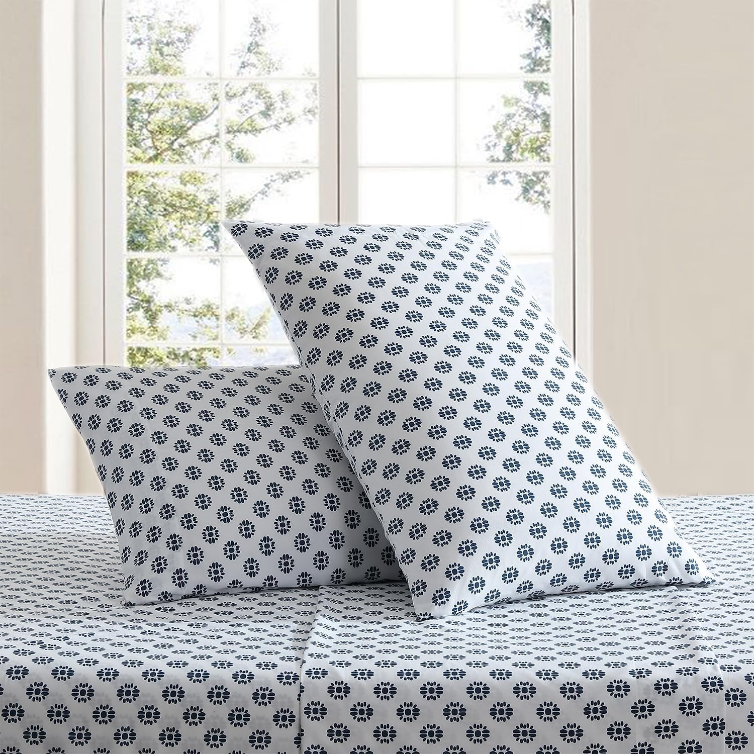 Indigo Ink - Queen Size Sheet Set, 4-Piece Boho Medallion Patterned Bedding, Soft & Wrinkle Resistant (Panther Collection, Blue)