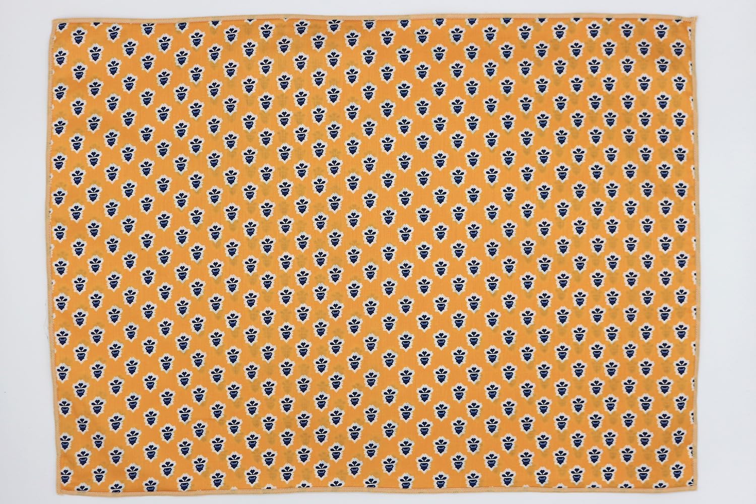 ラディアン　オトガ　ランチョン　コリヴス、アレスト Amazon｜DDintex ディーディーインテックス Les Olivades