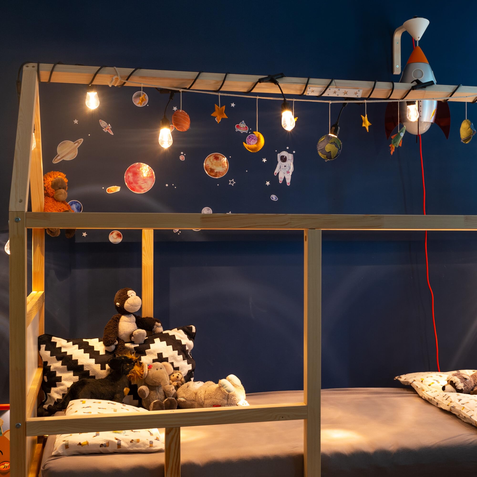 OSRAM SMART+ String catena di luci WiFi da esterno | SMART+ String Light, Party Lighting Special and Mood Light, Black, dia, 15000 h, confezione da 1