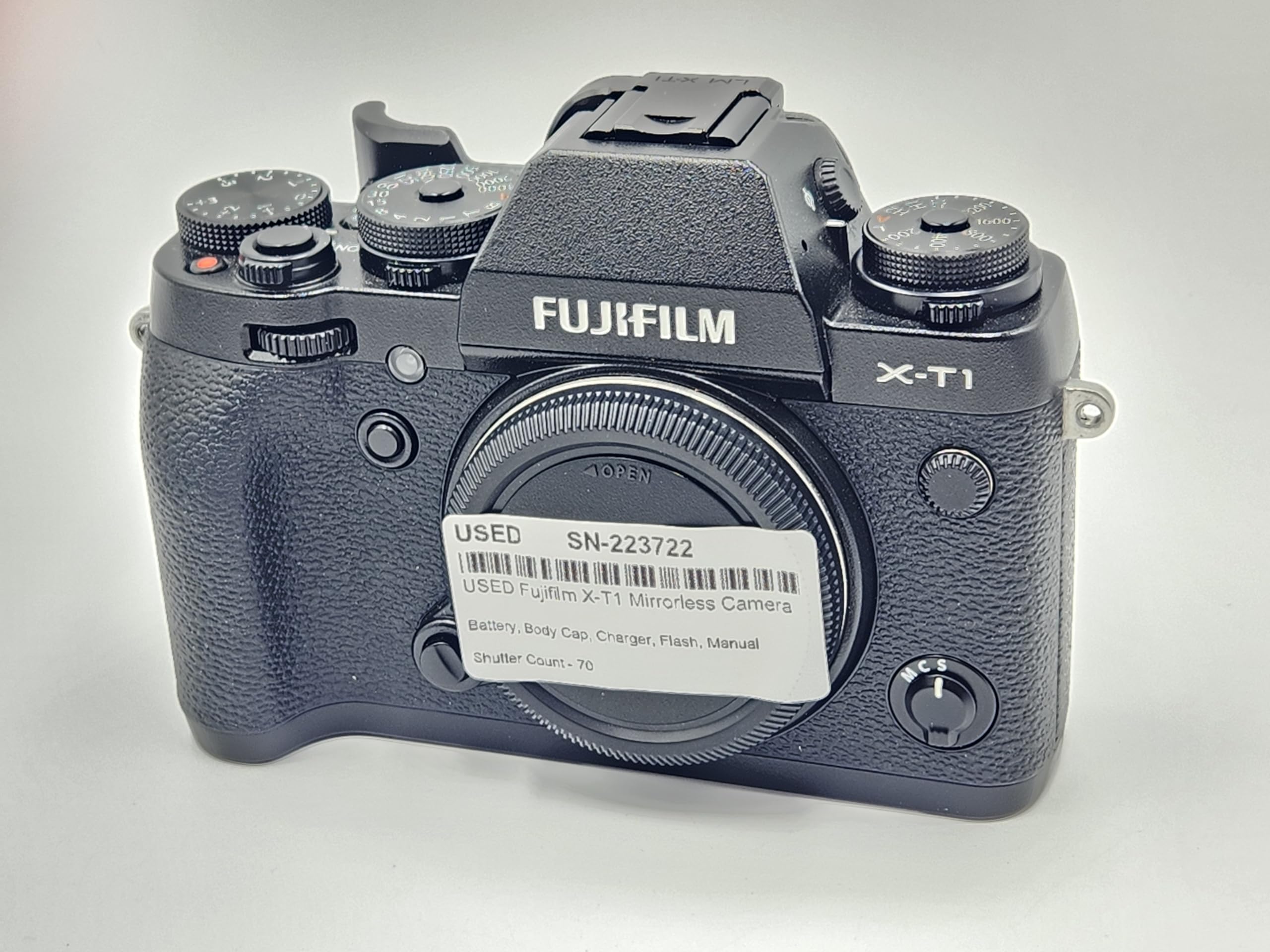 Amazon.com : Fujifilm X-T1 16 MP Mirrorless Digital Camera with 