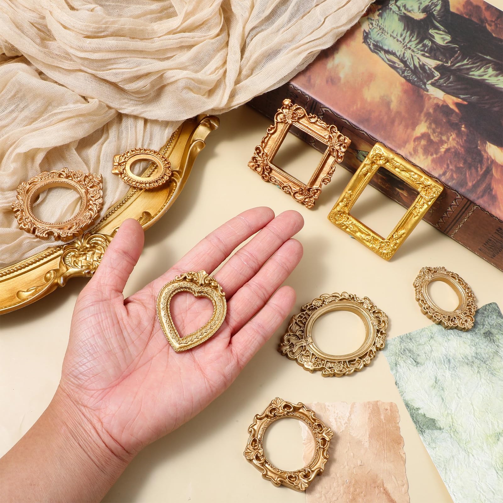 Amazon.com - Ajcotahm 8 Pcs Mini Vintage Frames, Mini Gold Picture