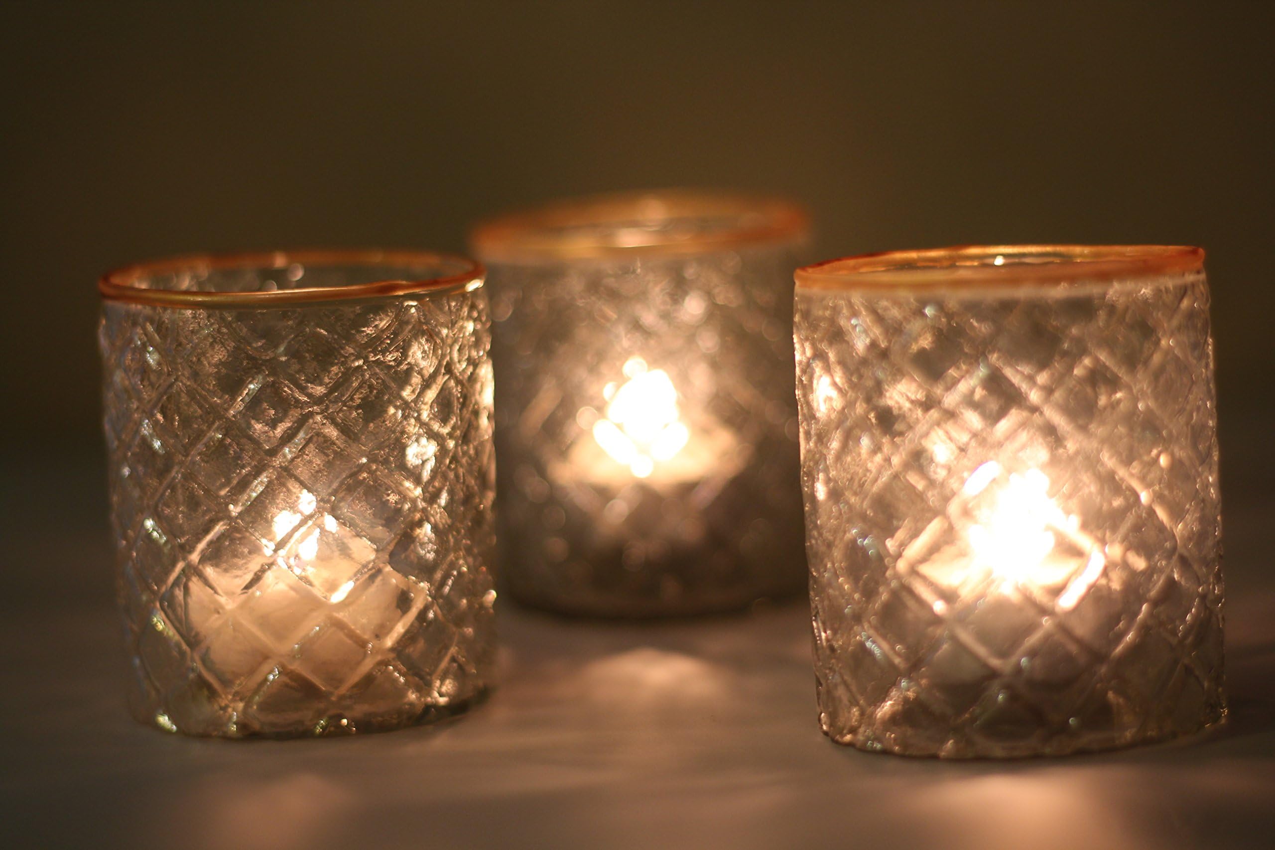 Diamondcut Glass Votive with Gold or Silver Edge. See of 6 (Gold Edge)