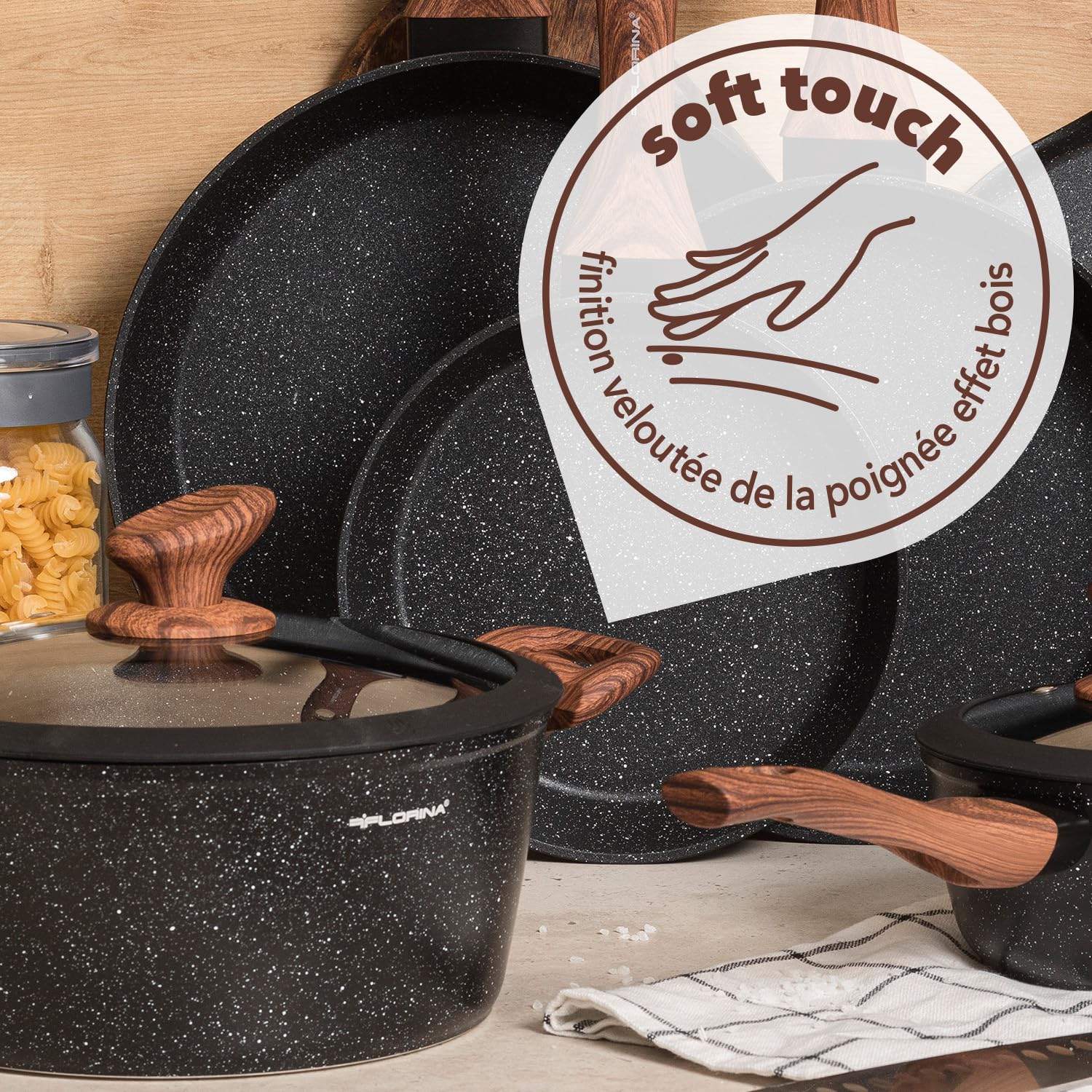 FLORINA MASTER BLACK Cacerola de aluminio 28 cm 6,5L | Revestimiento antiadherente | Para todo tipo de placas, incluida inducción | Asas ergonómicas soft-touch