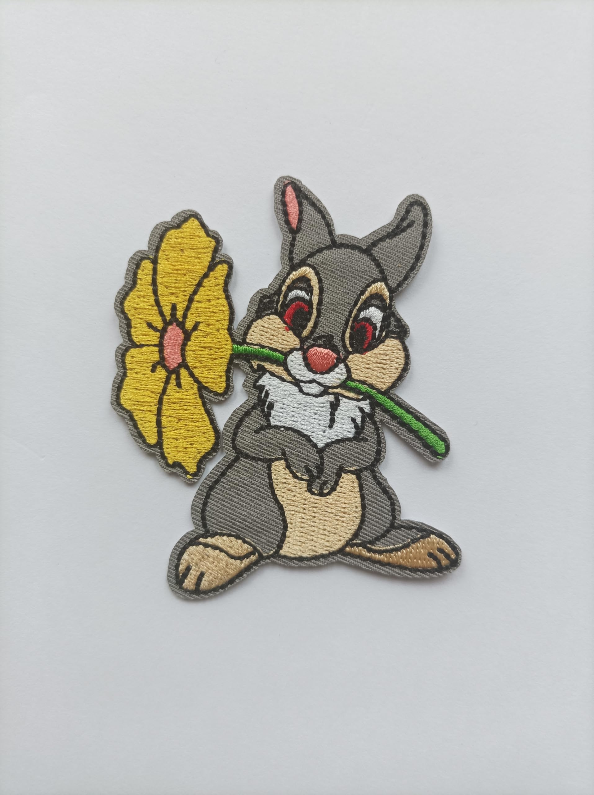 Toppe Termoadesive A Forma Di Coniglietto - 50 Pezzi Colorati - Per Decorare Vestiti E Accessori - Foto 8