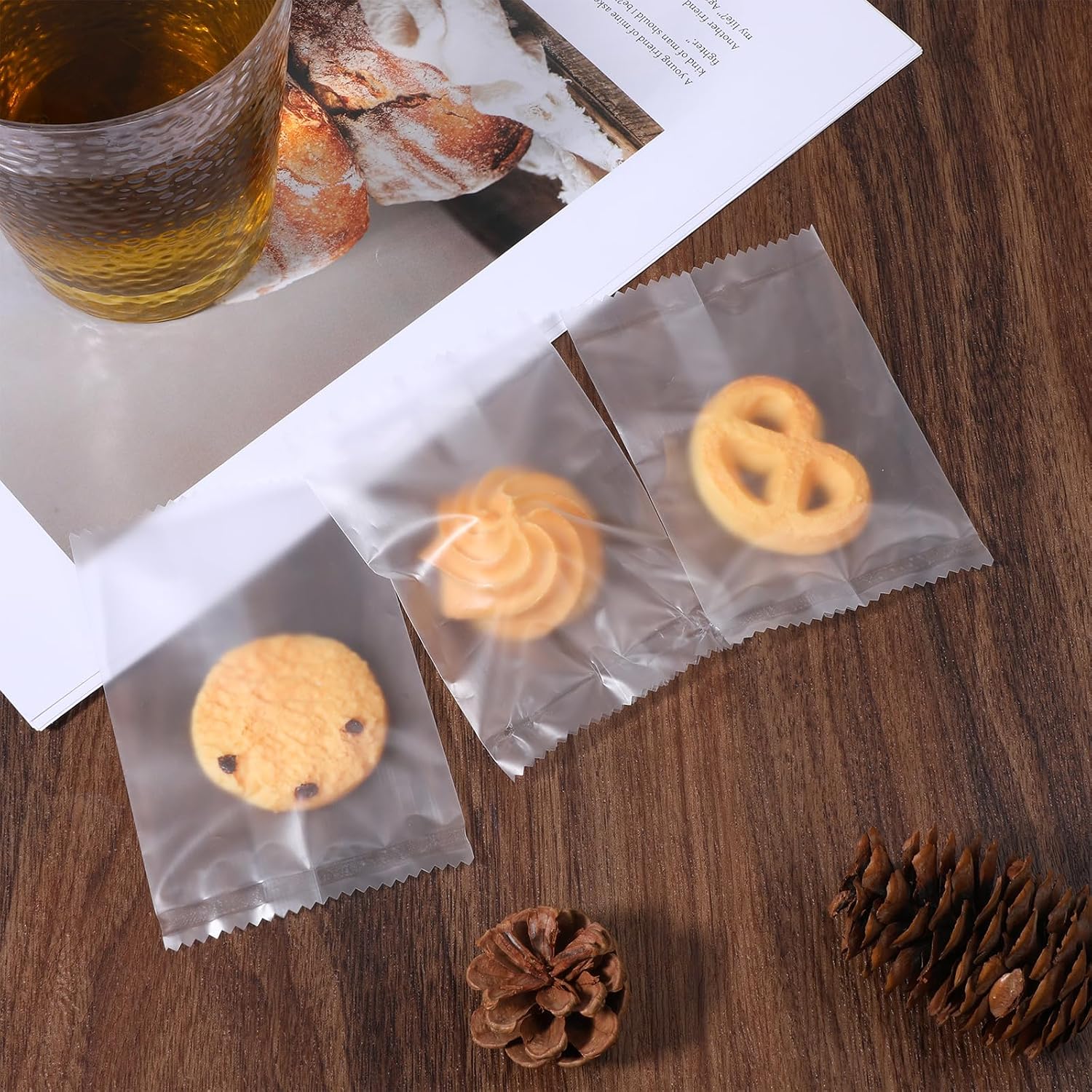 200pcs Heat Seal Candy Wrappers for Homemade Caramels Nougats Candy Bags 4"x2.5" Heat Seal Bags for Nougat Plastic Caramels Gift Candy Wrappers Non Stick Pre Cut Clear Gift for Homemade Candies Making