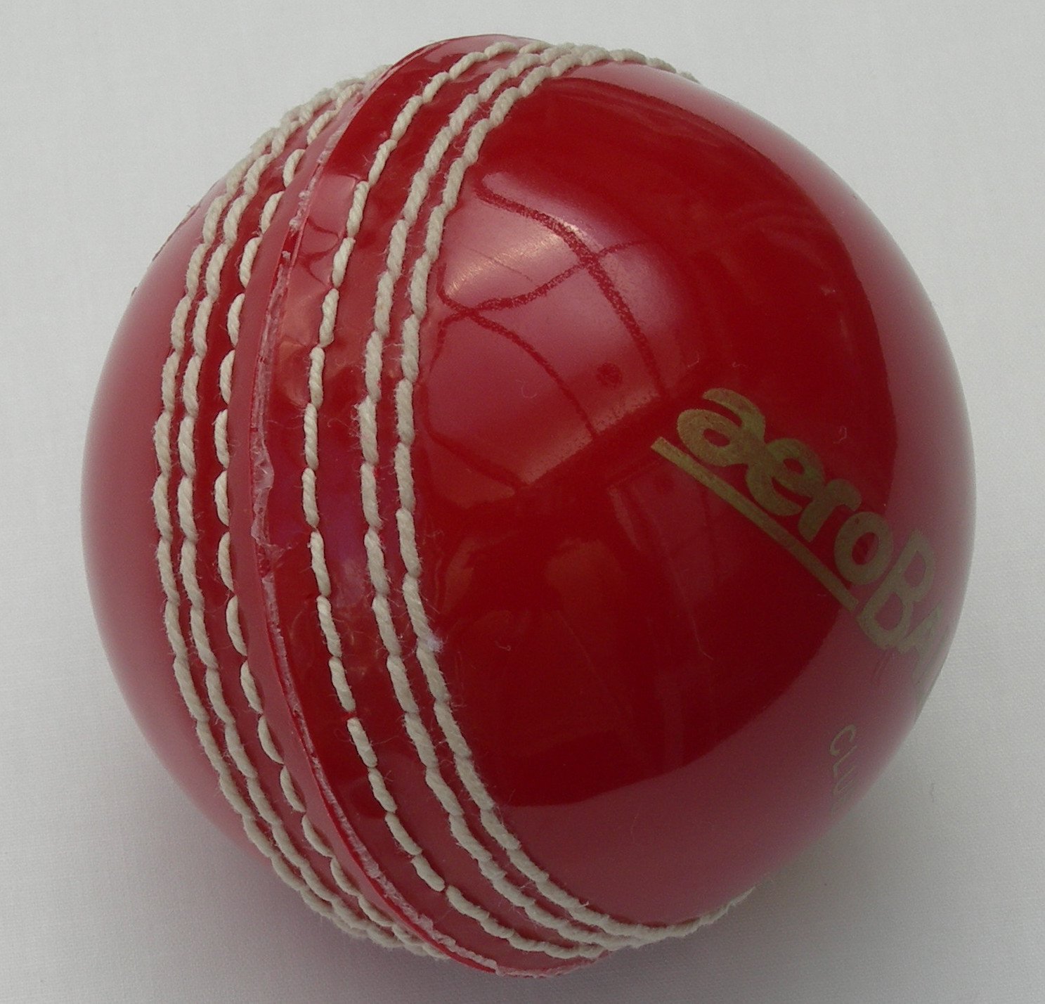 Aero Club Cricket Ball - Senior