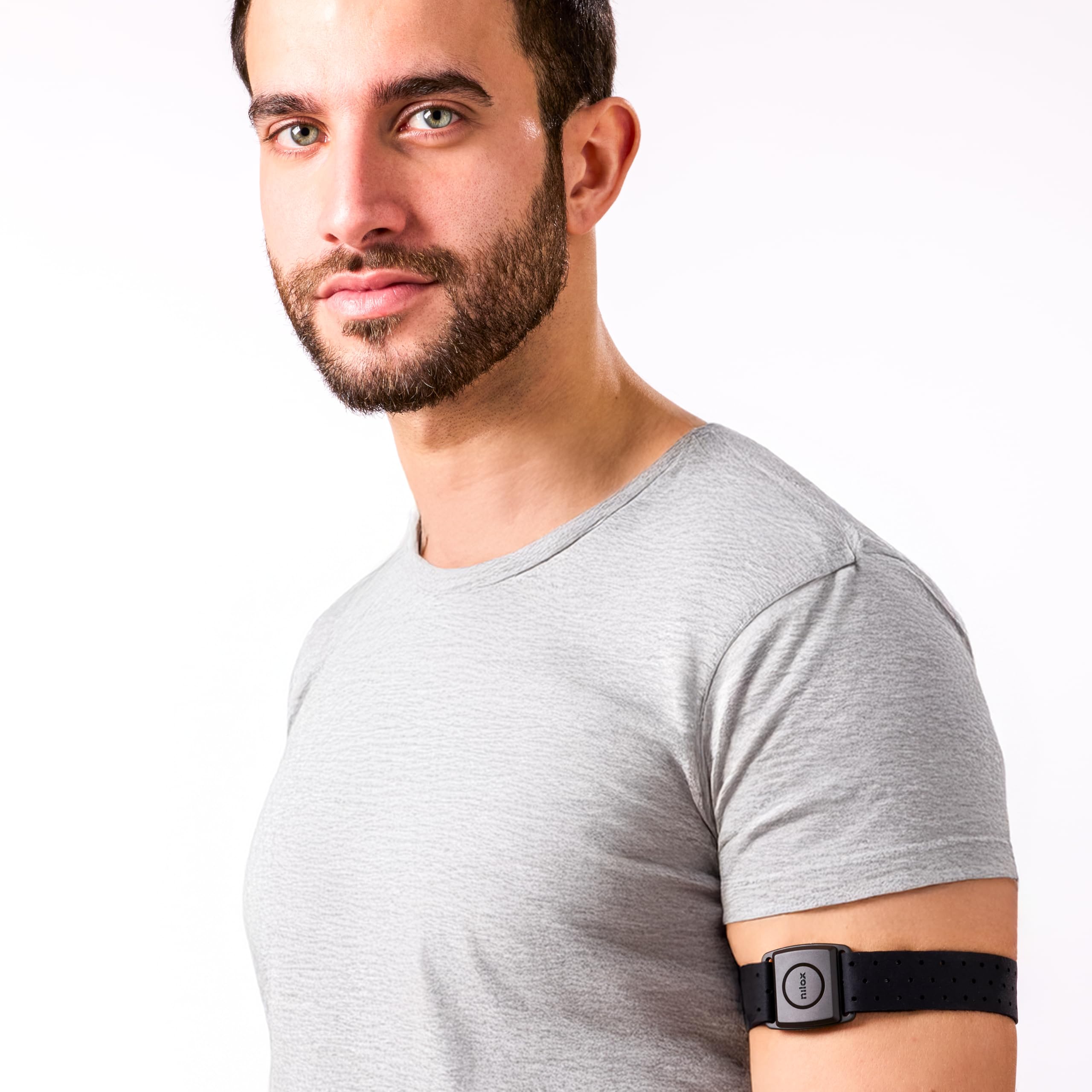 Nilox HRM Smart Armband, Fitness Tracker per Monitoraggio Allenamento e Frequenza Cardiaca, Sensore Ottico a 4 Canali e Indicatori LED Intelligenti, Resistente all'Acqua, Compatibile con App Sportive