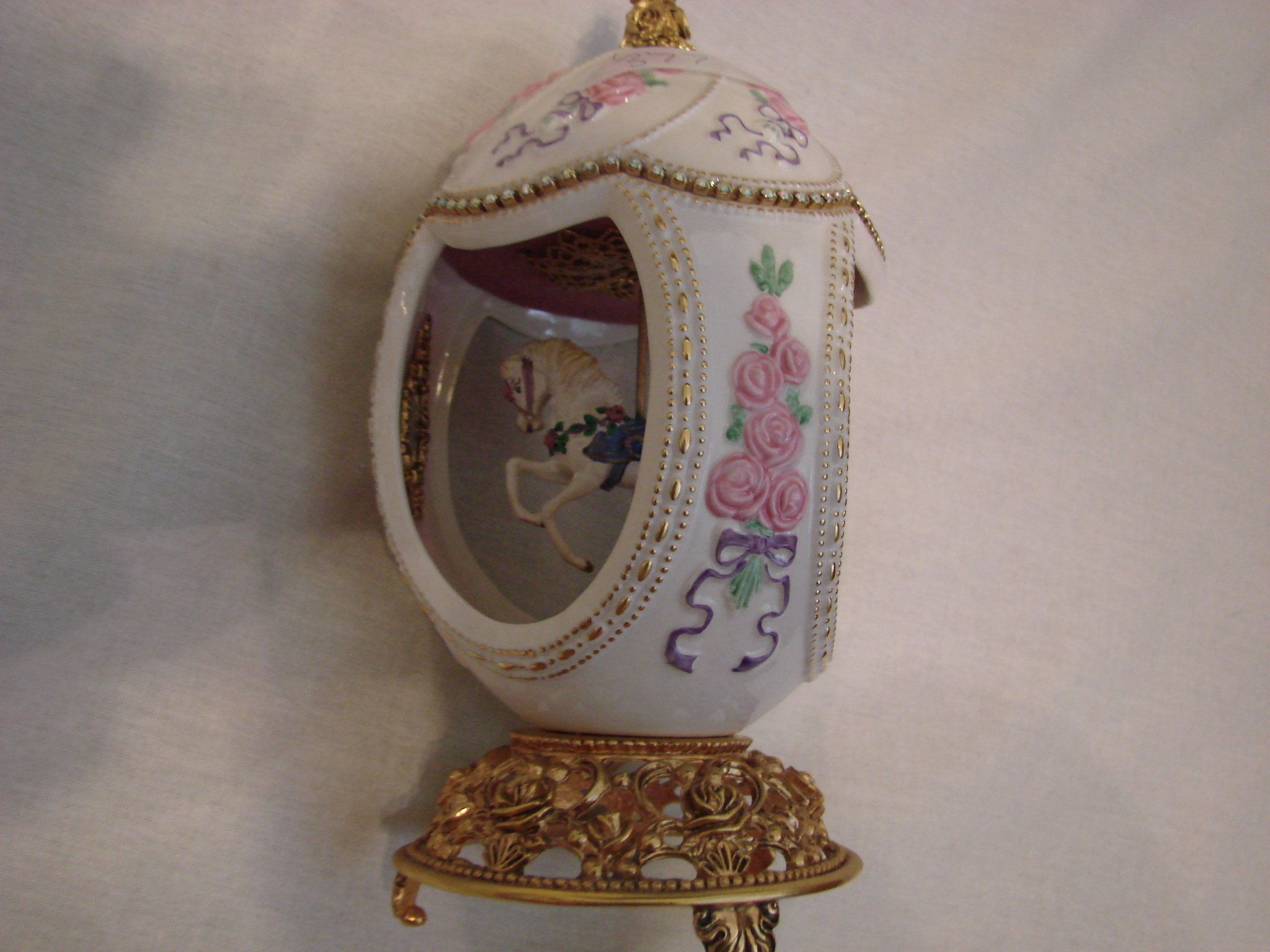 Amazon.com: Franklin Mint Faberge Carousel Egg: Egg Poachers: Home