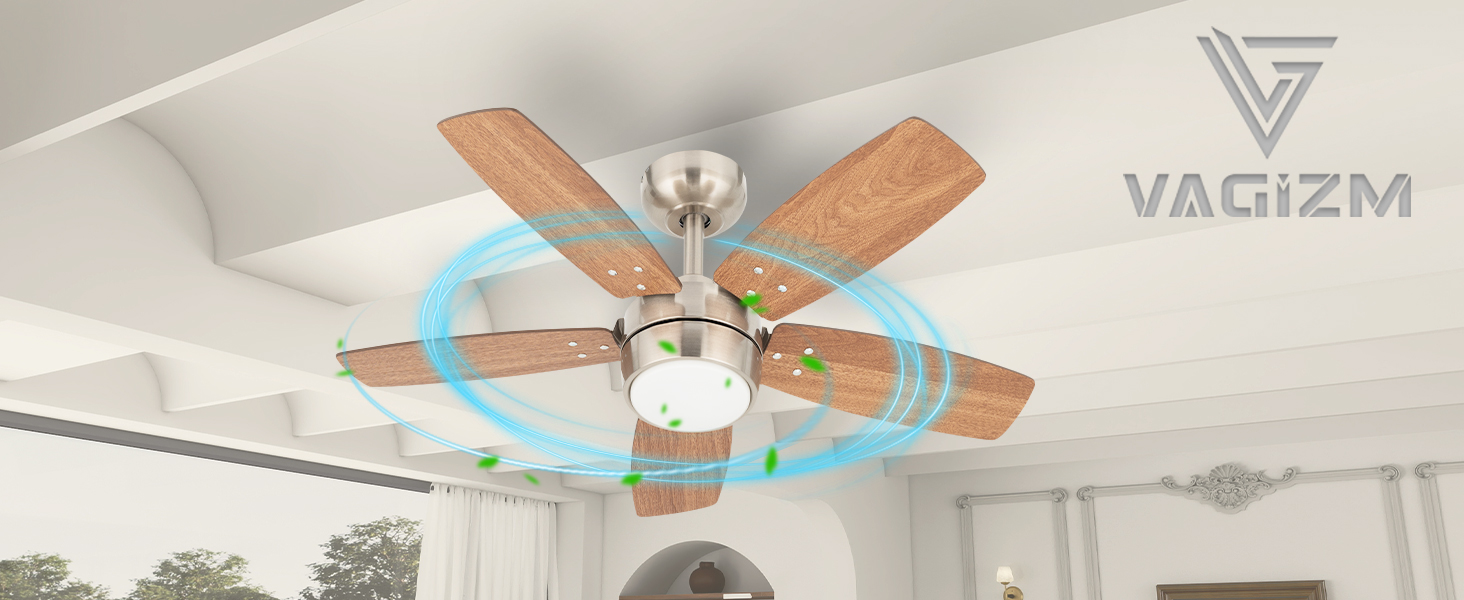Ventilateur de plafond pliable à 4 pales avec lumière et télécommande Ventilateur de plafond pliable à 4 pales avec lumière et télécommande