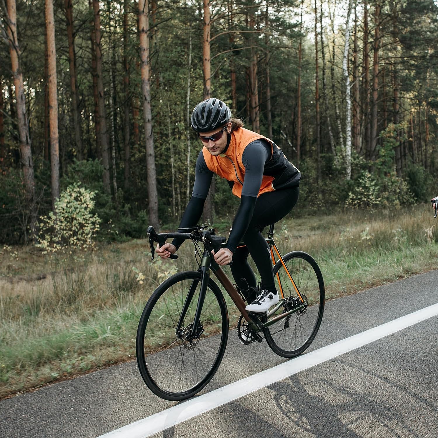 YUNSCM 2-PCS 700C Bike Tires 700X25C 25-622 and 700C Bike Tubes AV48mm Schrader Valve Compatible with 700x25c 700x26c Bike Bycycle Tires and Tubes