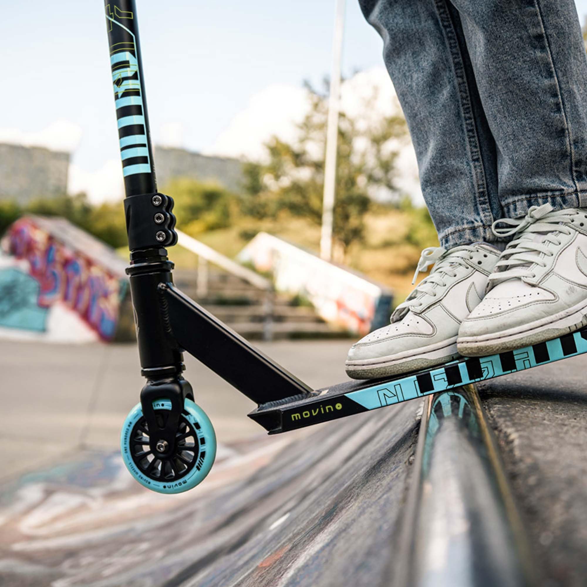 Monopattino Freestyle Movino | Cuscinetti ABEC 9 | Monopattino per bambini resistente alle acrobazie | Pro Stunt Scooter | Ruote da 100 mm | Peso 3,3 kg | Alluminio 6061