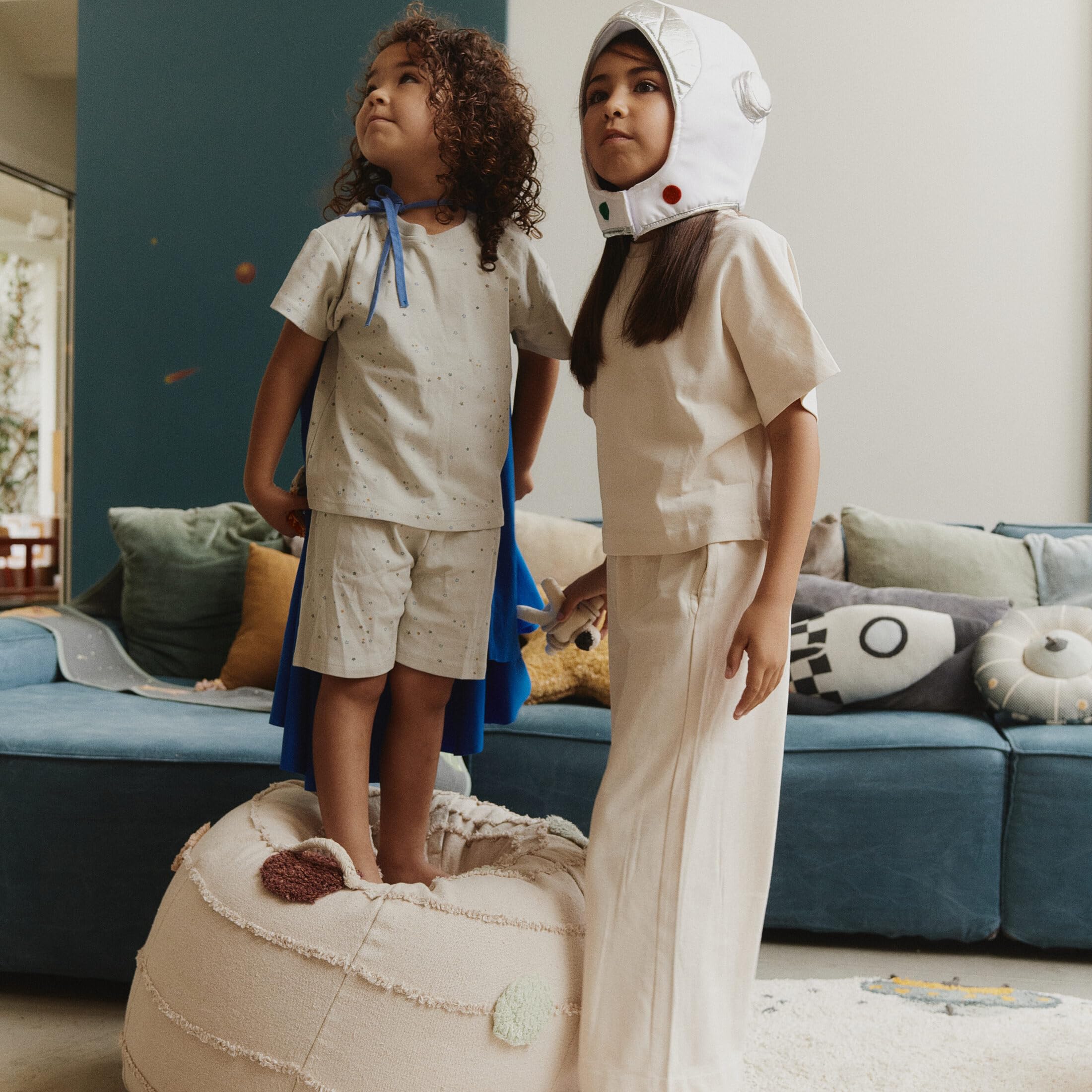 Lorena Canals Puf Infantil Sistema Solar 50Øx45cm - Pouf Infantil - Poufs - Sofa para Nino y Nina - Puff para niños Infantiles - Asiento Puff para niños - Puff Infantil-Puff Salon para niños