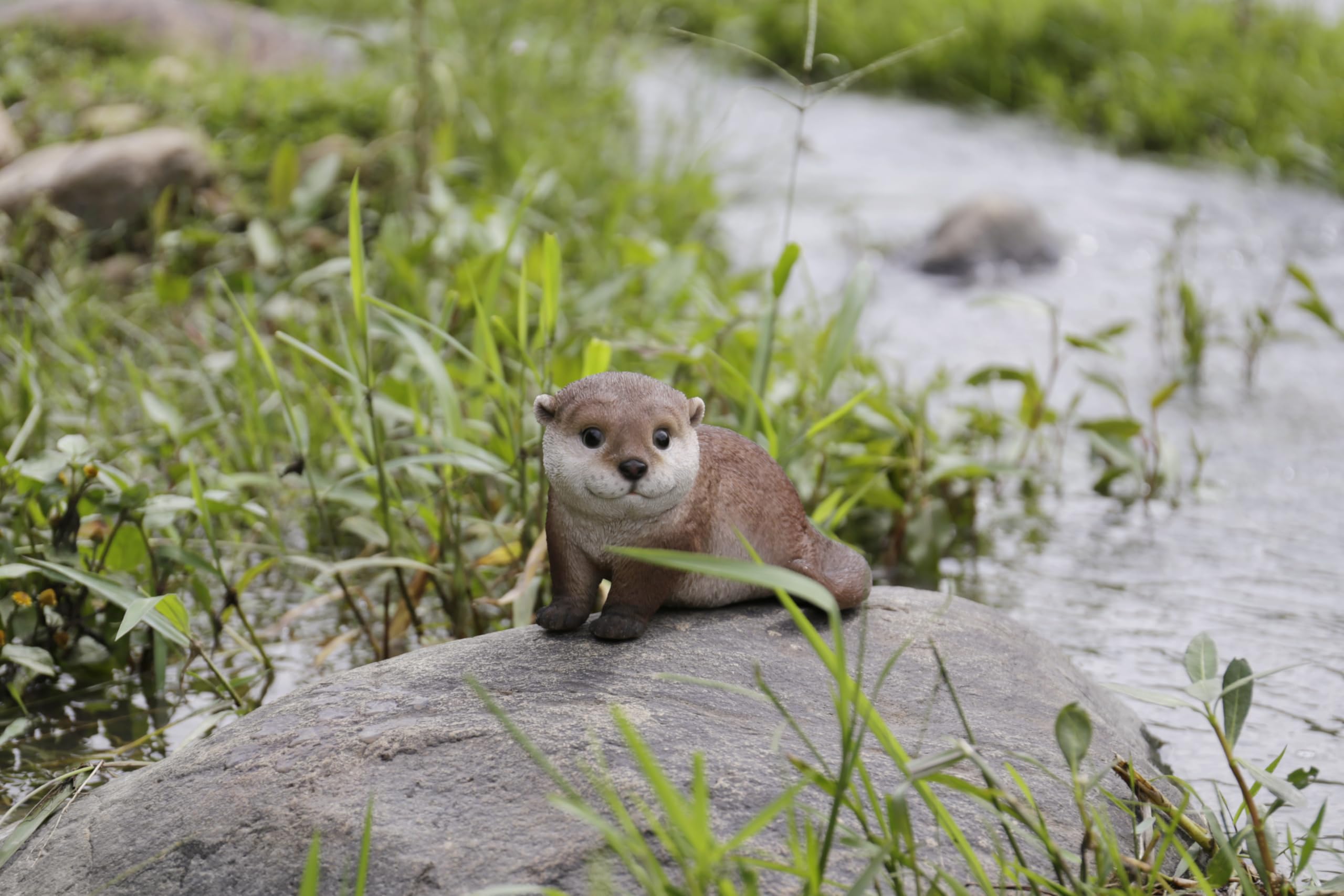 Hi-Line Gift Ltd 87991-A Otter Öne Eğilen Heykelcik, 18,8 cm Uzunluk