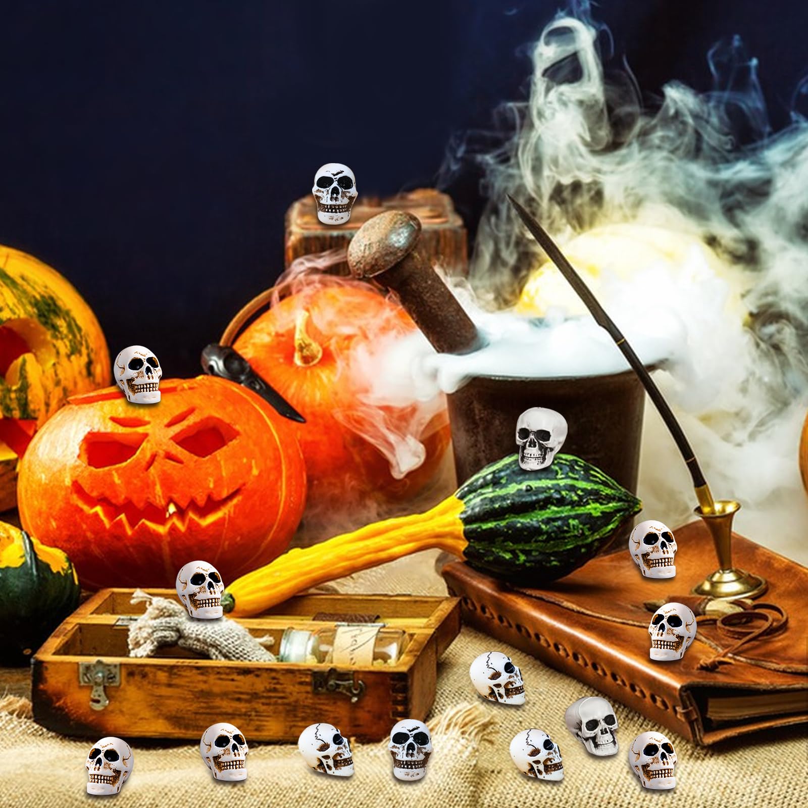 JIEBAO 20er Set Mini Totenkopf aus Harz - Dekoration für Halloween und Horror Party