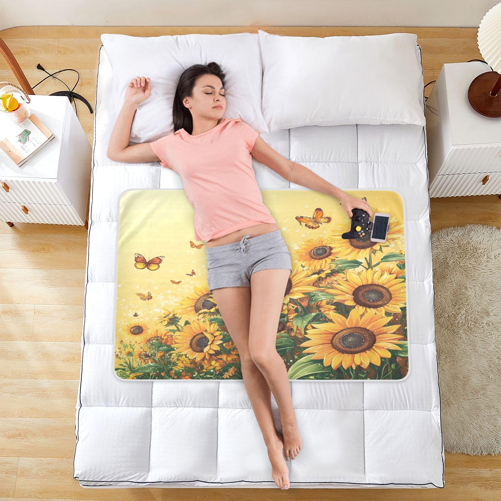 CEBUGI 34” x 52”Washable Underpads Heavy Absorbency Waterproof Incontinence Bed Pads Sunflower Butterfly Pee Pads for Adults Kids and Baby