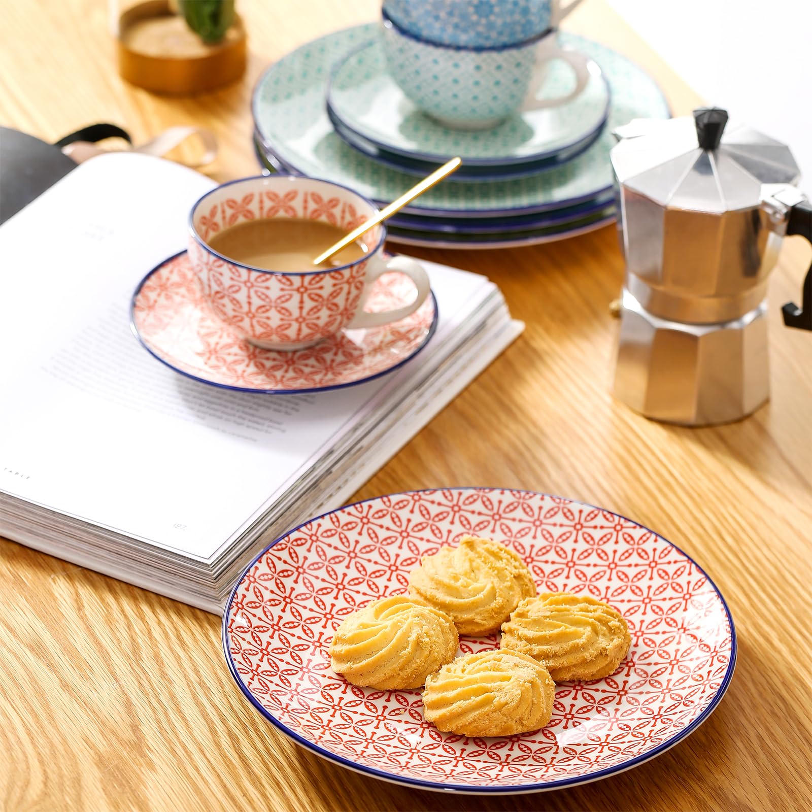 vancasso Zestaw 12 filiżanek i spodków do makaronu – wielokolorowy porcelanowy zestaw filiżanek do kawy i herbaty na śniadanie, popołudniową herbatę, marokański ręcznie malowany zestaw do kawy z