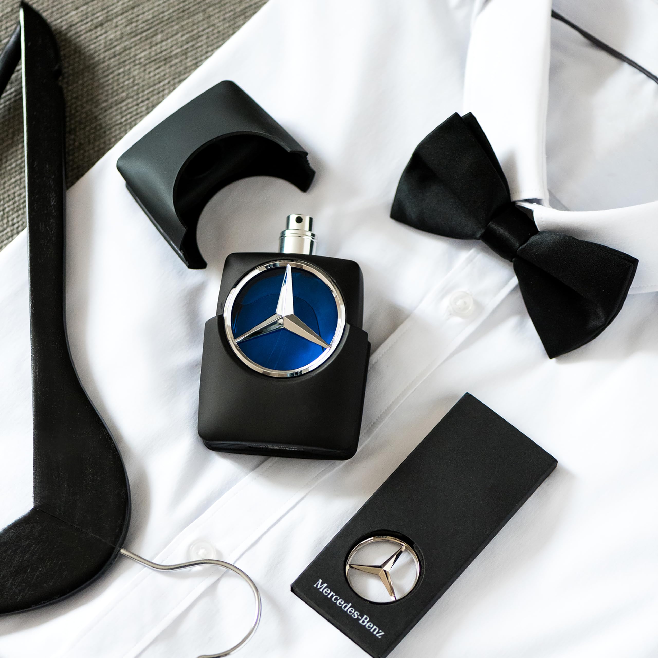 Zestaw upominkowy z napisem Mercedes-Benz, woda toaletowa dla mężczyzn, żel pod prysznic i perfumy dla mężczyzn, nuty zapachowe gruszki i cedru, 3 sztuki