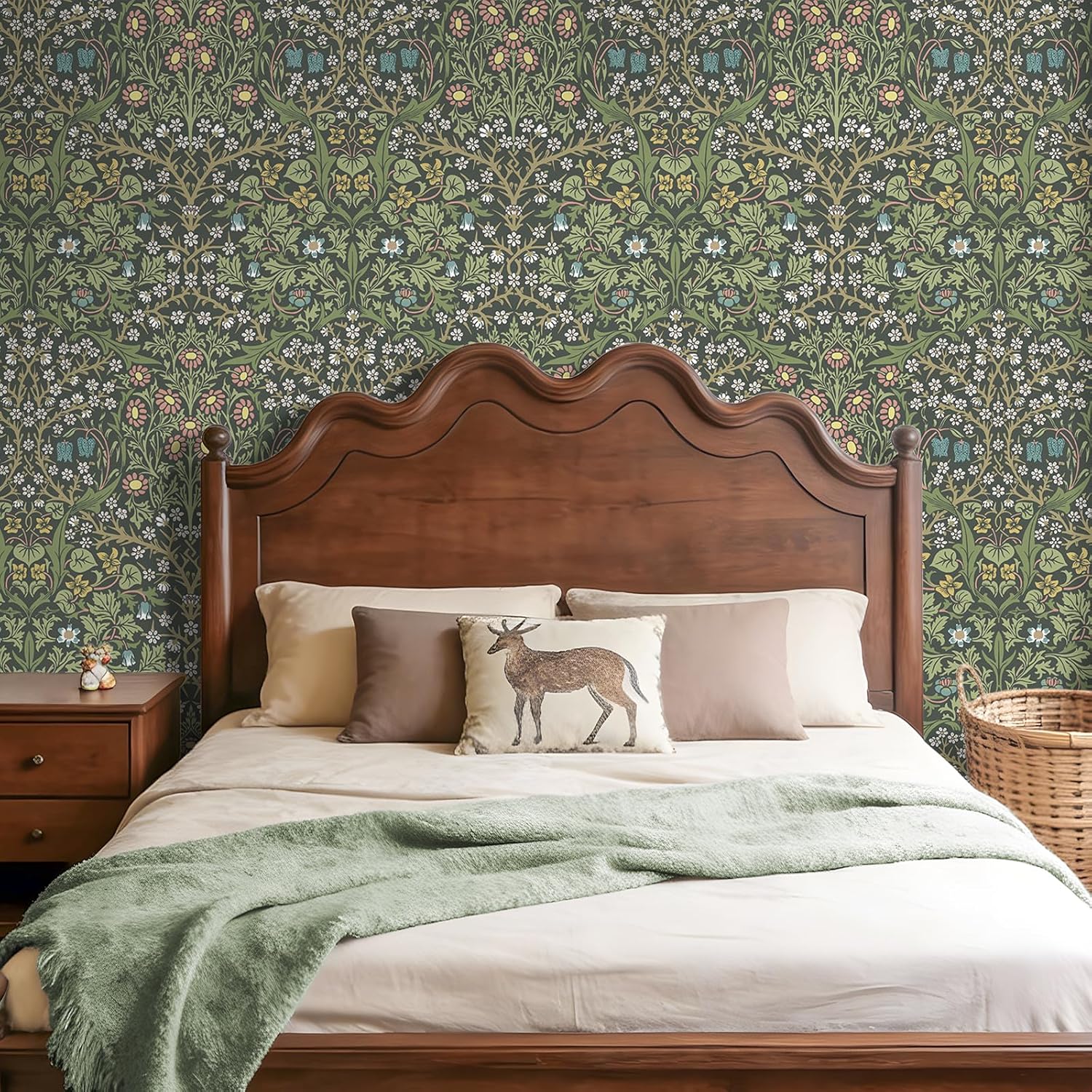 VEELIKE Victorian Meadow Floral Peel and Stick Wallpaper Vintage Blackthorn William Morris Wallpaper 17.7''x354'' Self Adhesive Renter Friendly Botanical Wall Paper for Bedroom Bathroom Accent Walls