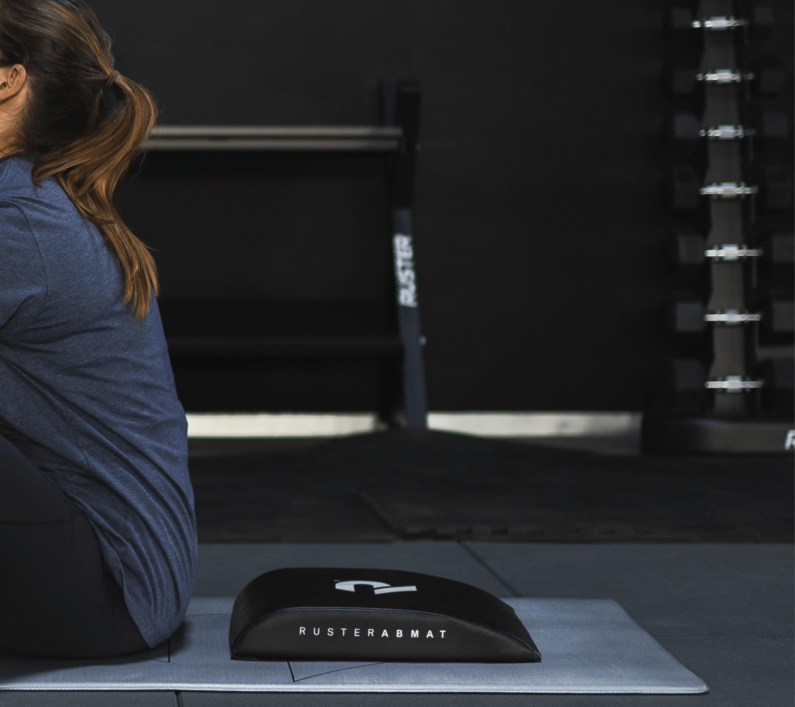 RUSTER AB Mat – Cojín Abdominal Ergonómico para Core Training | Apoyo Lumbar Antideslizante con Foam de Alta Densidad y Polipiel Resistente | Entrenamiento en Casa y Gimnasio