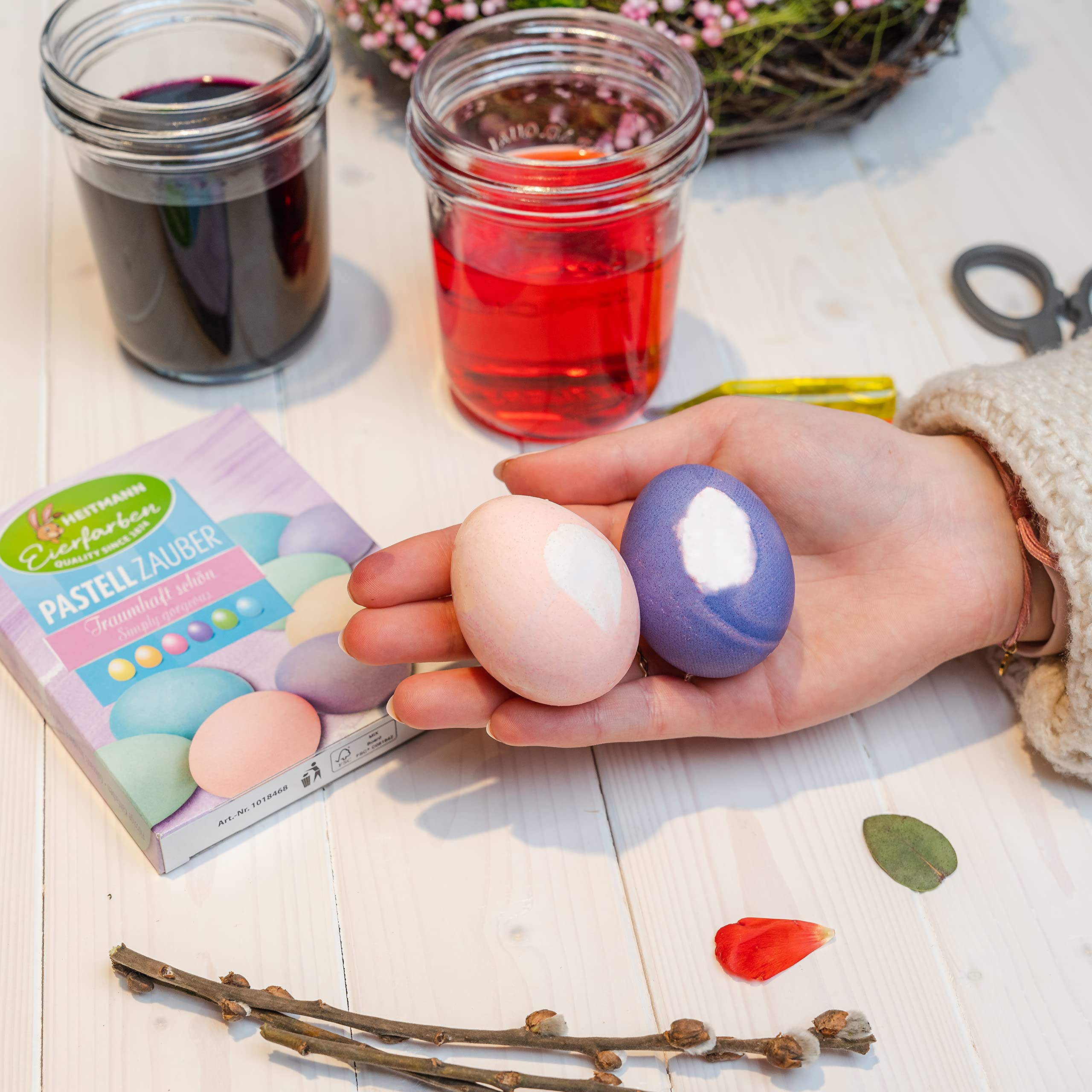 Heitmann Eierfarben - Iris eierverf NIEUW - 6 warmkleurtabletten - geel, oranje, rood, paars, groen, blauw Heitmann Eierfarben - Iris eierverf NIEUW - 6 warmkleurtabletten - geel, oranje, rood, paars, groen, blauw
