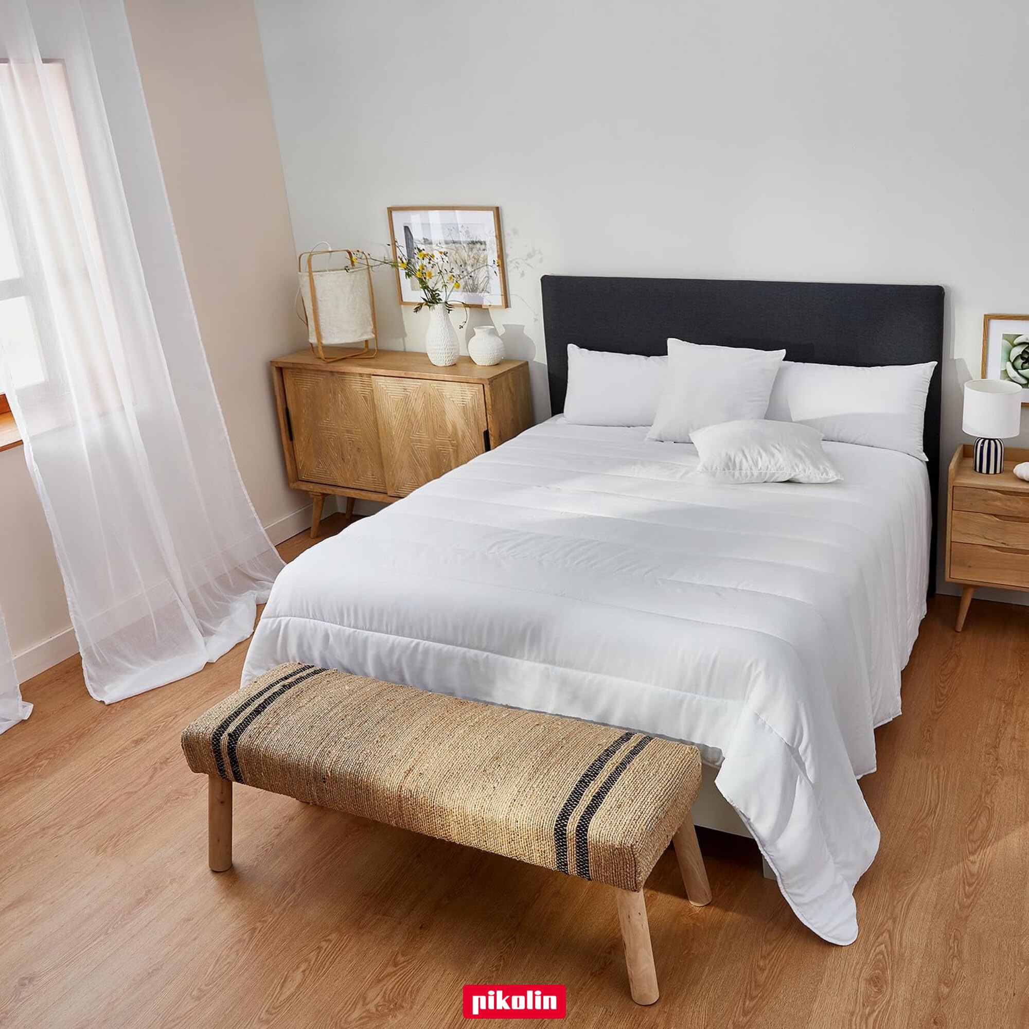 PIKOLIN Bettdecke 200 x 200 cm. Winter-Steppdecke mit 300g Aloe Vera Faserfüllung, Hautfreundlich und Atmungsaktiv, Für Sensible Haut, Hochwertige Schlafdecke, Hypoallergen