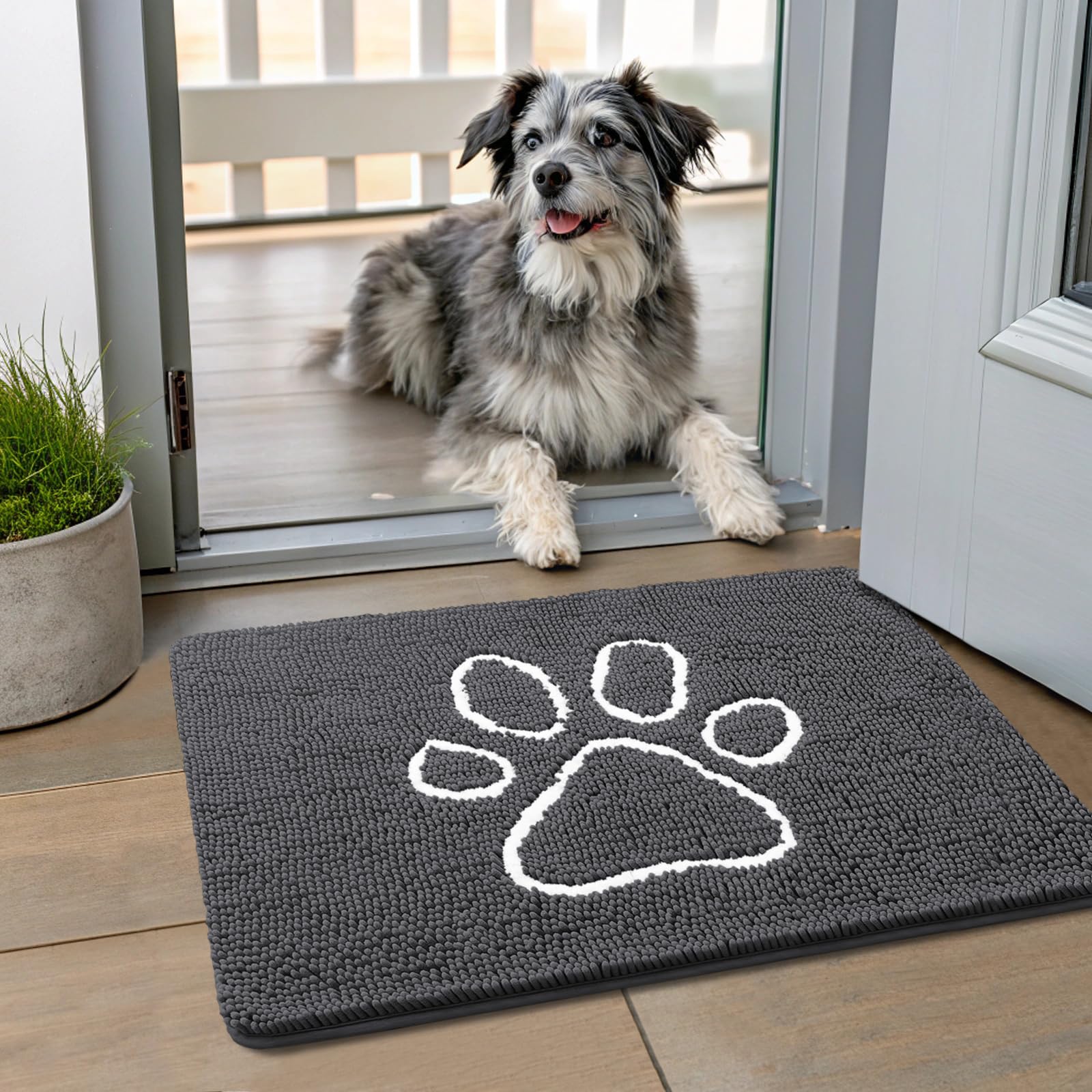 Smiry Dog Door Mat for Muddy Paws, Absorbent Dirt Trapper Non Slip Quick Dry Washable Chenille Mat for Mud Dogs, Entry Rug for Indoor and Outdoor (24x16 Inches, Dark Grey and White)