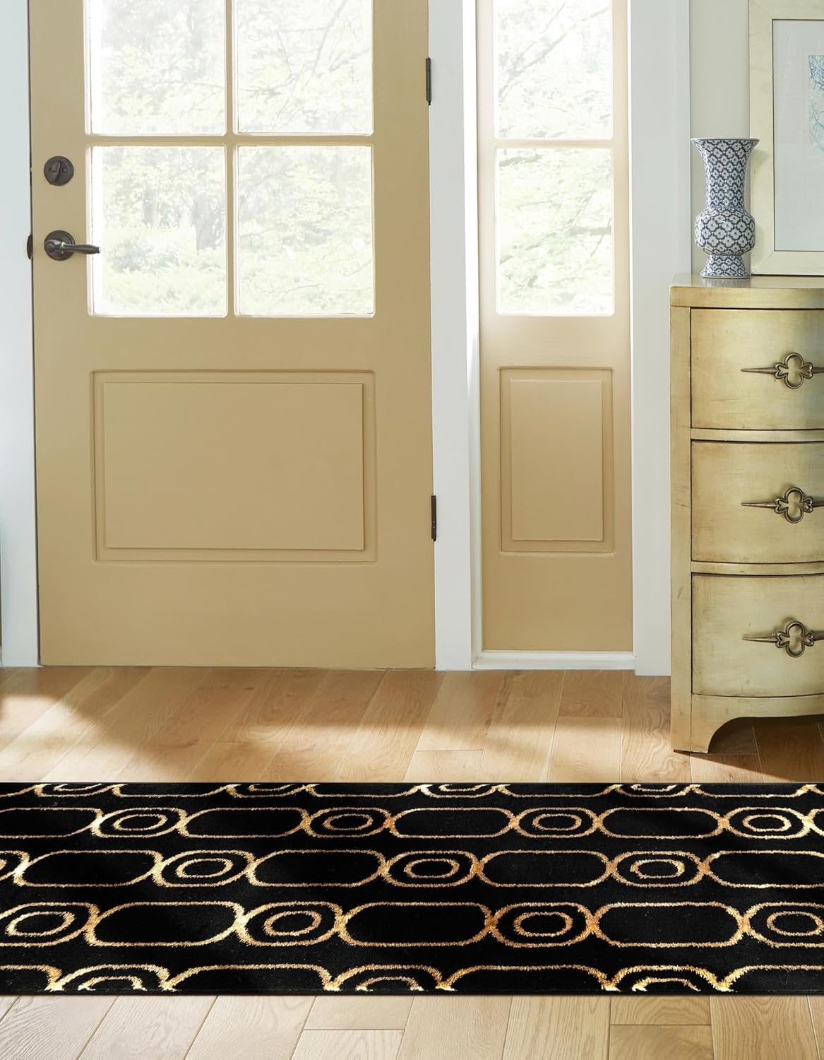 Rugs.com Vogue Geo Collection Rug – 6 Ft Runner Black Medium-Pile Rug Perfect for Hallways, Entryways