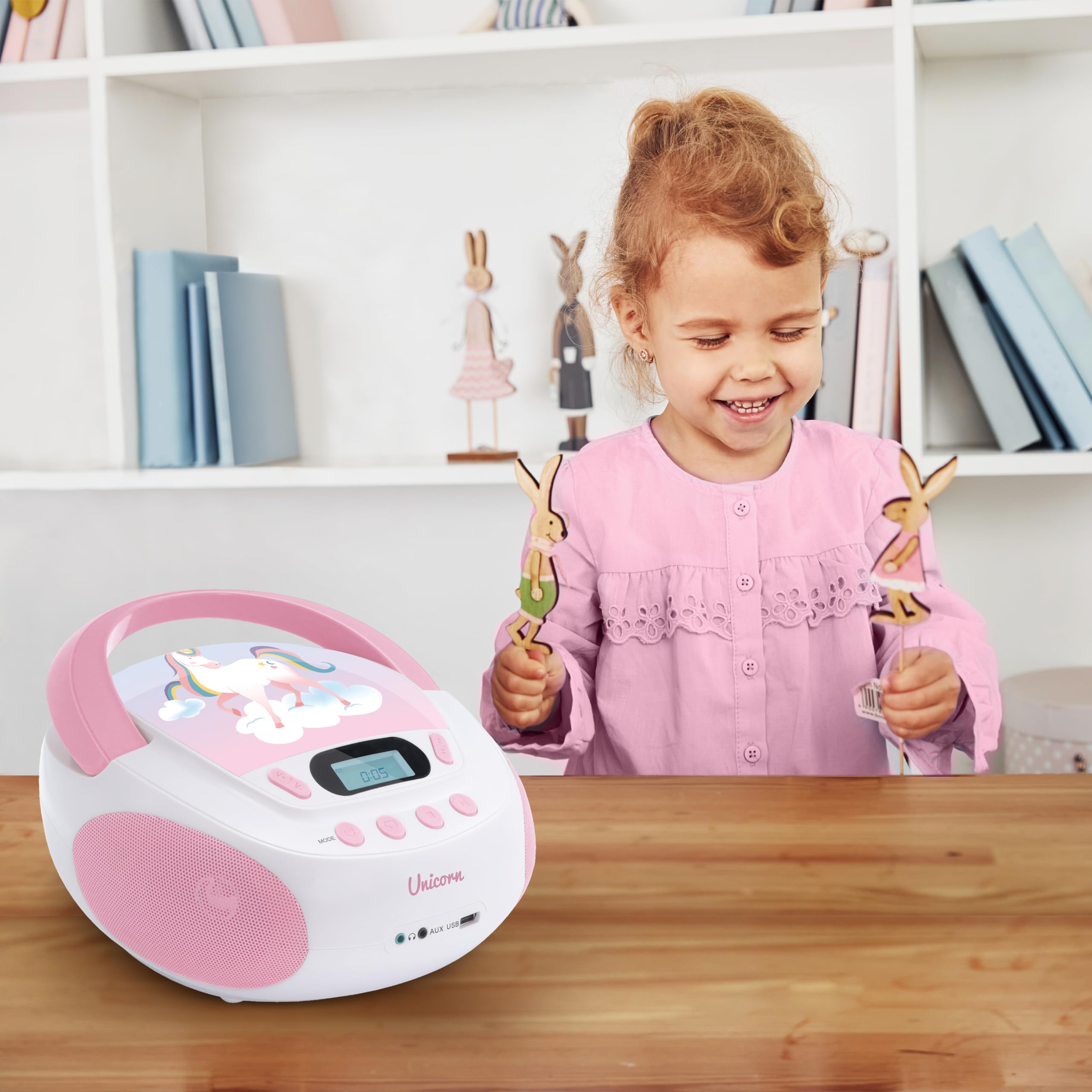 Mooov 477407 - Reproductor de CD portátil, Lector CD Audio CD-R/CD-RW, Puerto USB para MP3, Sonido estéreo de 6W, asa ergonómica, Unicornio