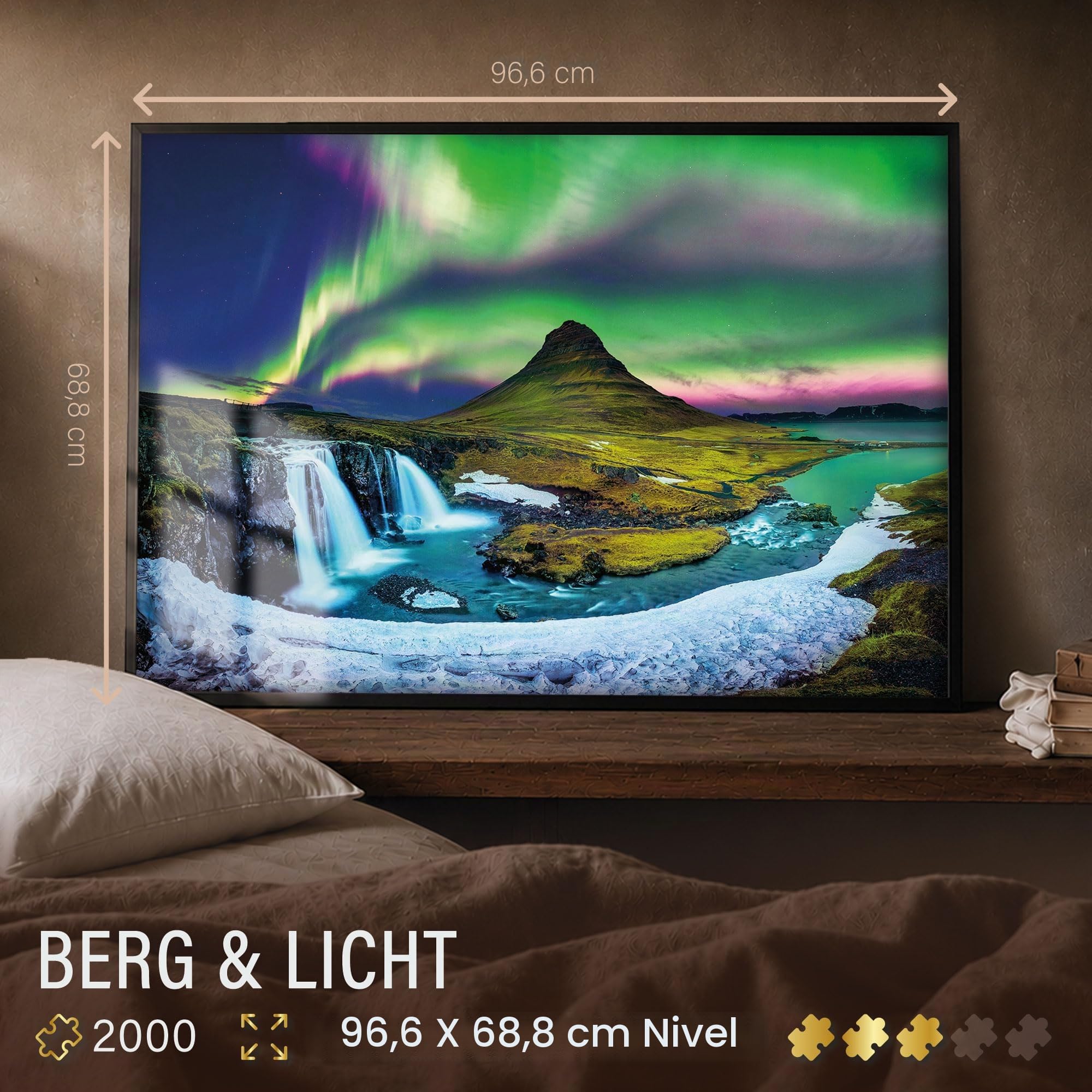Ulmer Puzzleschmiede - Puzzle de montaña y luz de Islandia – Puzzle de 2000 piezas – Puzzle de las auroras polares sobre la famosa montaña Kirkjufell - Paisaje bajo las luces del norte en Islandia