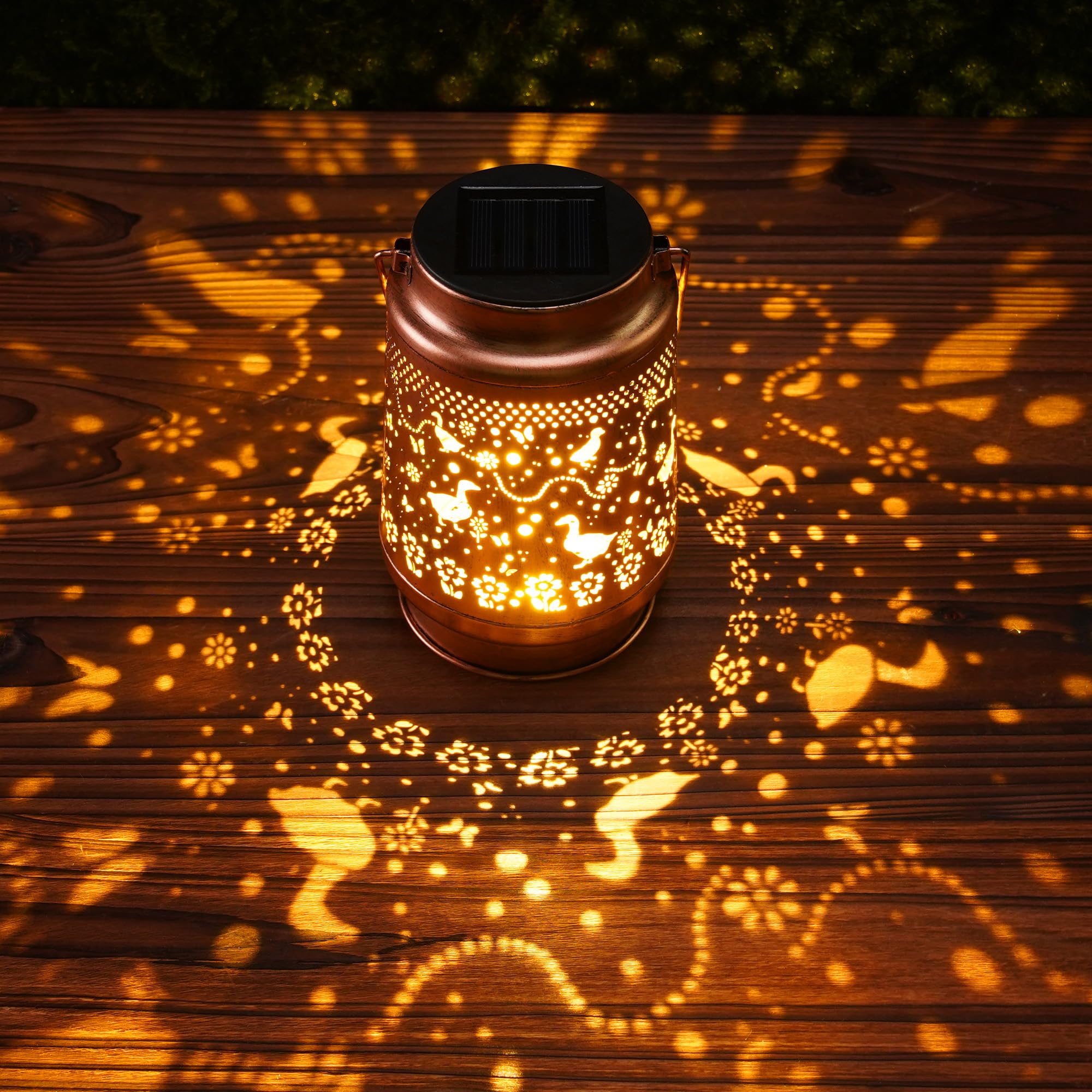 Birthday Gift Solar Goose Lantern for Mom Grandma, Outdoor Solar Garden Lights Waterproof, Rustic Farmhouse Metal Hanging Lantern for Patio Yard Garden Decor