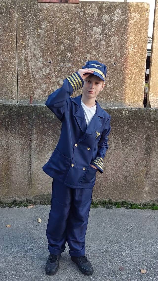 Déguisement De Pilote Enfant Avec Accessoires – Costume Capitaine De Ligne Pour Carrière Ou Soirée