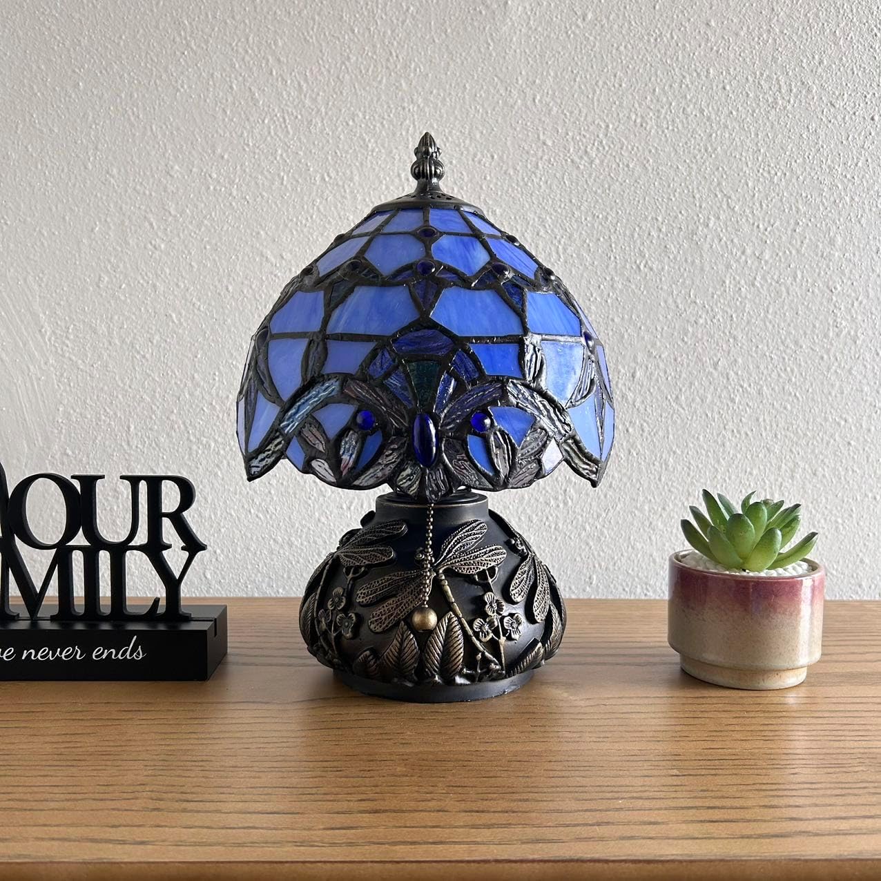 Tiffany Mini Table Lamp Blue Stained Glass Baroque Style Lavender Dragonfly Base for Living Room Bedroom Bedside 8" W*8" D*12" H