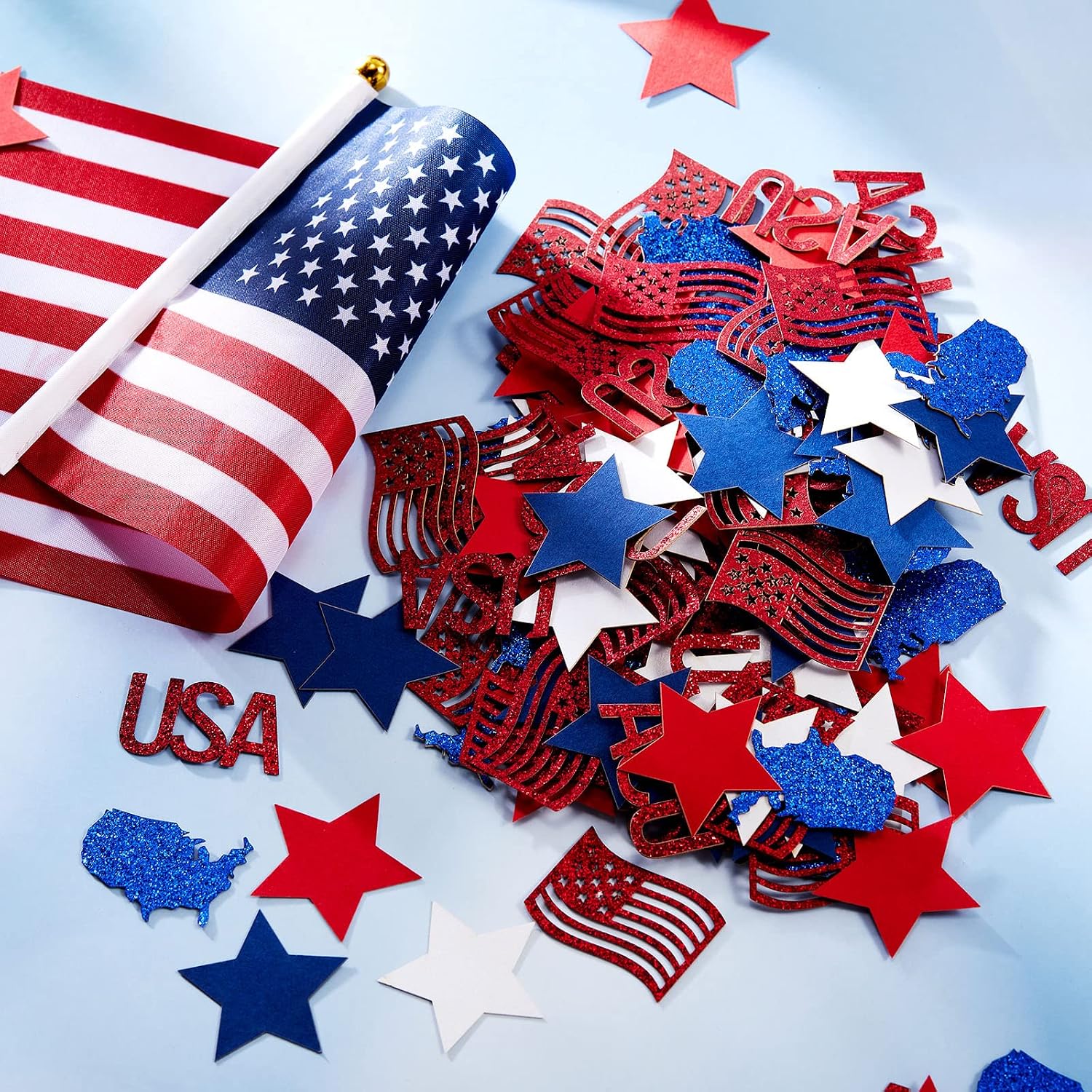 Lewtemi 300 Pcs 4th of July Table Confetti Independence Day Red White Blue Star Sequin Confetti Decorations 250th Anniversary Flag Patriotic Glitter Sprinkles Memorial Day Party Decoration