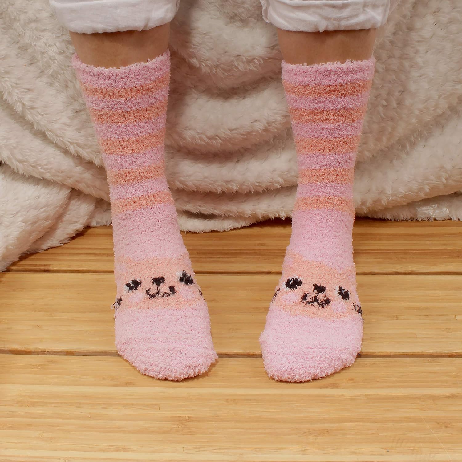 BambooMN Women's Super Soft Cute Fuzzy Cozy Warm Animal Face Indoor Outdoor Cabin Crew Home Socks