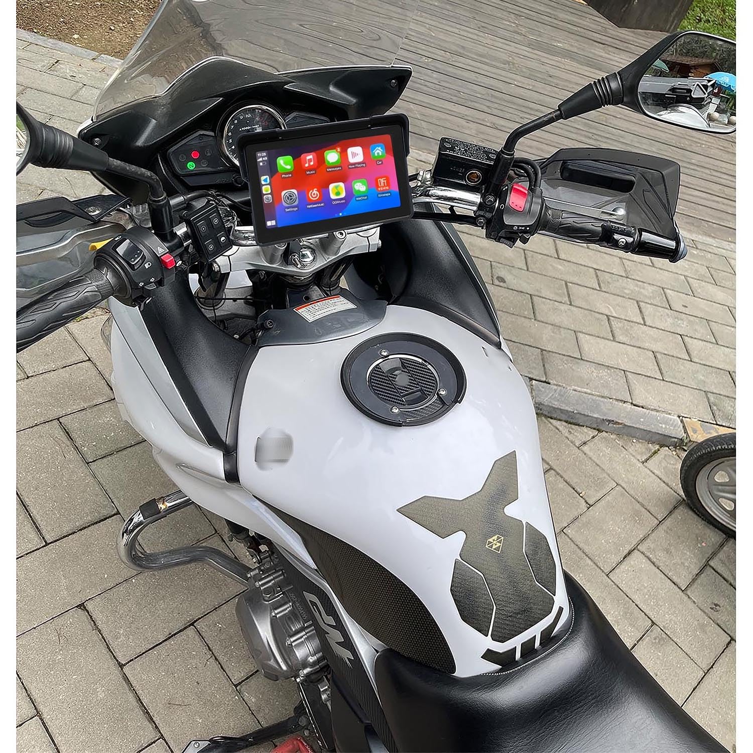 CarPlay Wireless Motorrad GPS 7-Zoll IPS Bluetooth Touchscreen, passend für Apple CarPlay, GPS Navigation(Es Wird empfohlen, den Startkreis direkt anzuschließen)