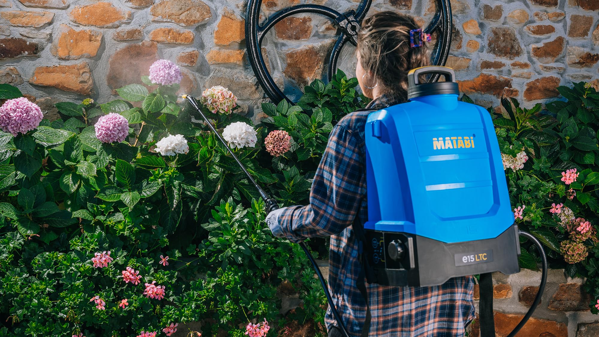 Matabi e15 LTC – Elektryczny opryskiwacz – bateria wyjmowana Li‑Ion 20V – autonomia 375 l – kontrola LTC – pasy ergonomiczne – 4 dysze – rolnictwo i ogrodnictwo
