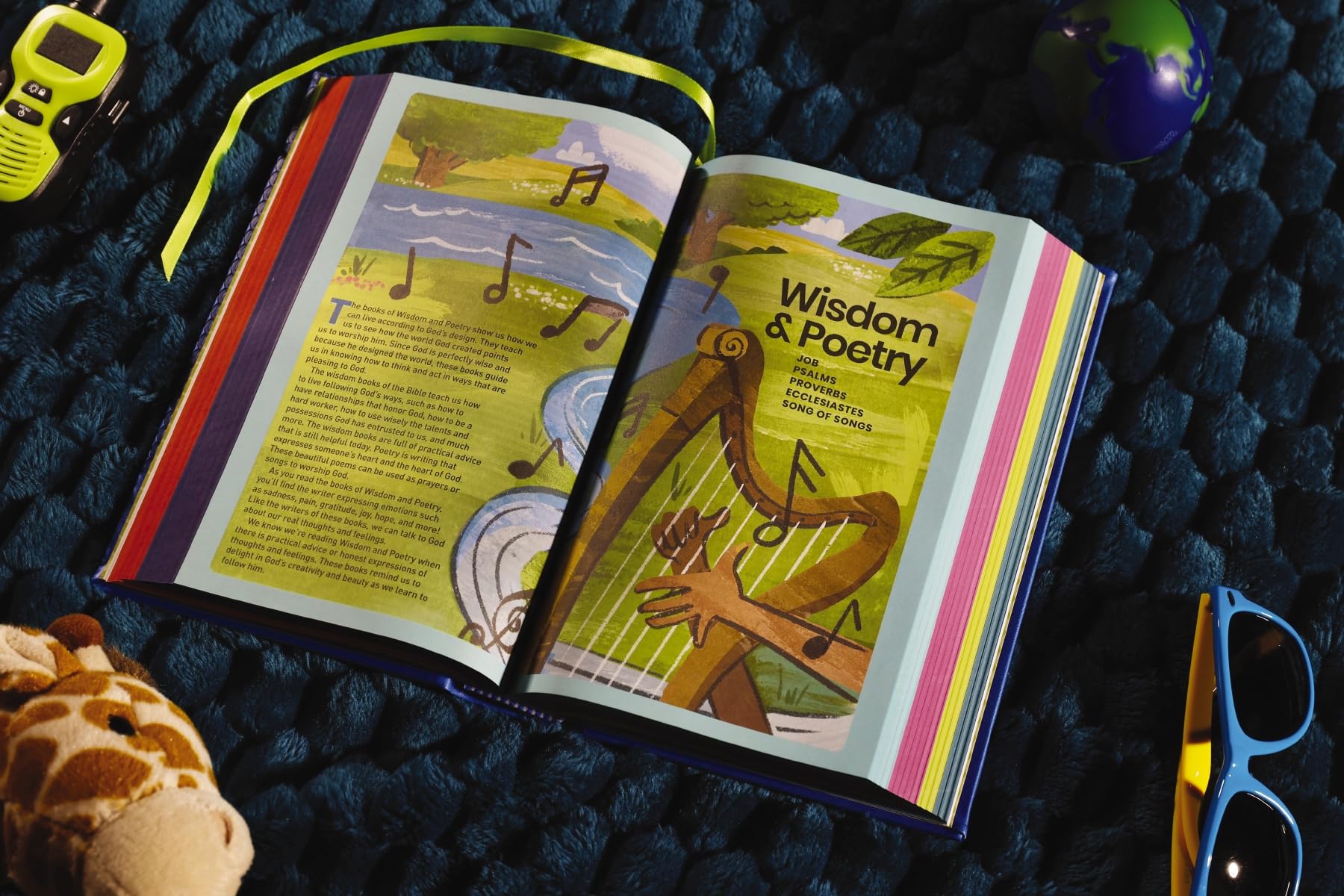 NIrV, Tiny Theologians Bible, Leathersoft over Board, Blue, Comfort Print: A Beginner’s Guide to the Bible – for Kids