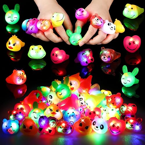 Miniatura 2 de Skylety Paquete de 80 anillos con luz LED para niños, suministros de fiesta que brillan en la oscuridad, anillos LED flash, baratijas para dedos