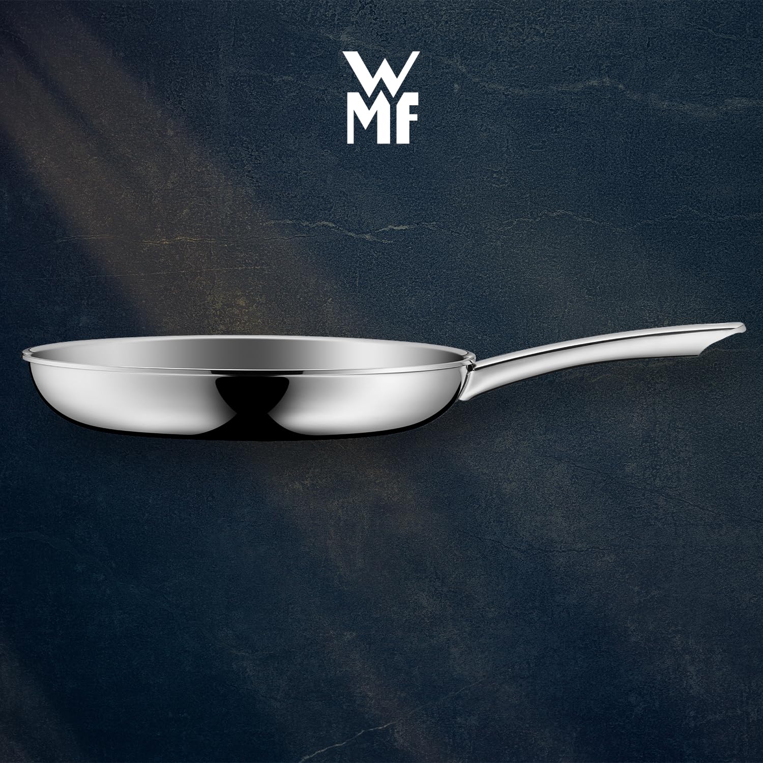 WMF Profi Resist Poêle 24 cm, Induction + four, Acier inoxydable poli, Revêtement antiadhésif PermaDur, Structure de protection anti-rayures 1756246411