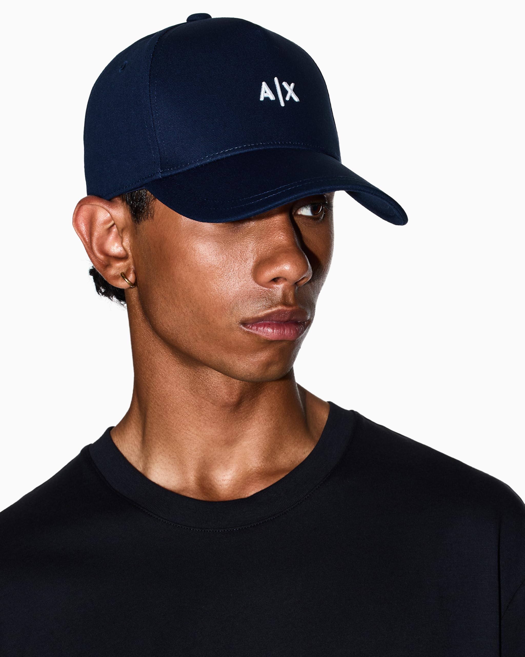 Armani Exchange Bordado de logotipo pequeño clásico Gorra de béisbol para Hombre