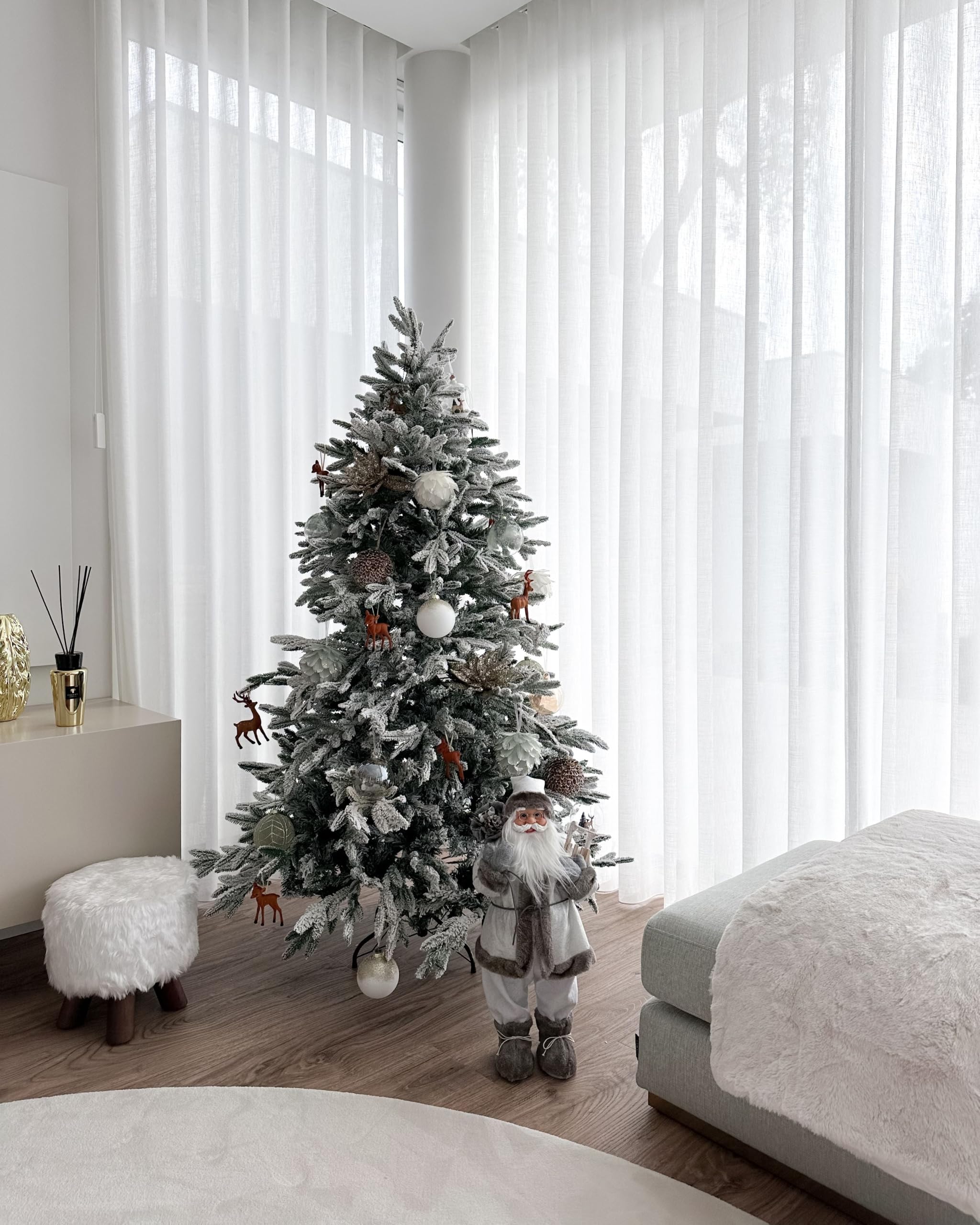 Sapin de Noël Artificiel Effet Neige 120 cm Aspect Naturel et Réaliste Parfait pour Tout Intérieur de Fêtes Beliani
