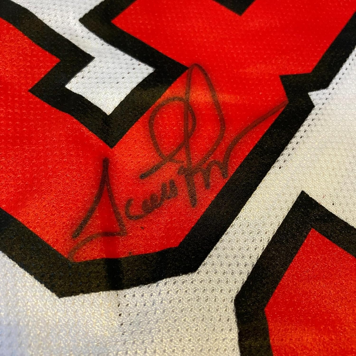 Scottie Pippen Signed Authentic Reebok Chicago Bulls Jersey Beckett - Autographed NBA Jerseys